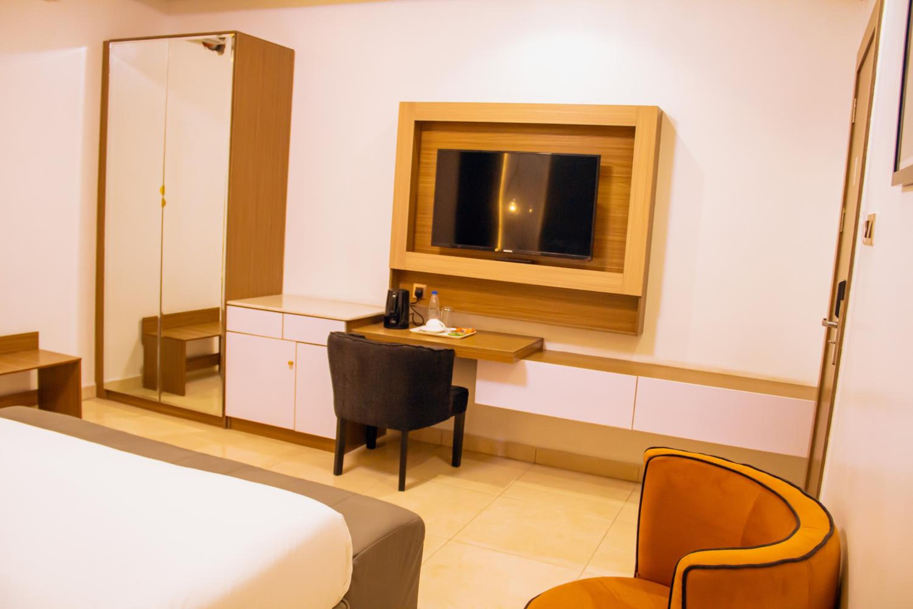 Deluxe Suite photo 2