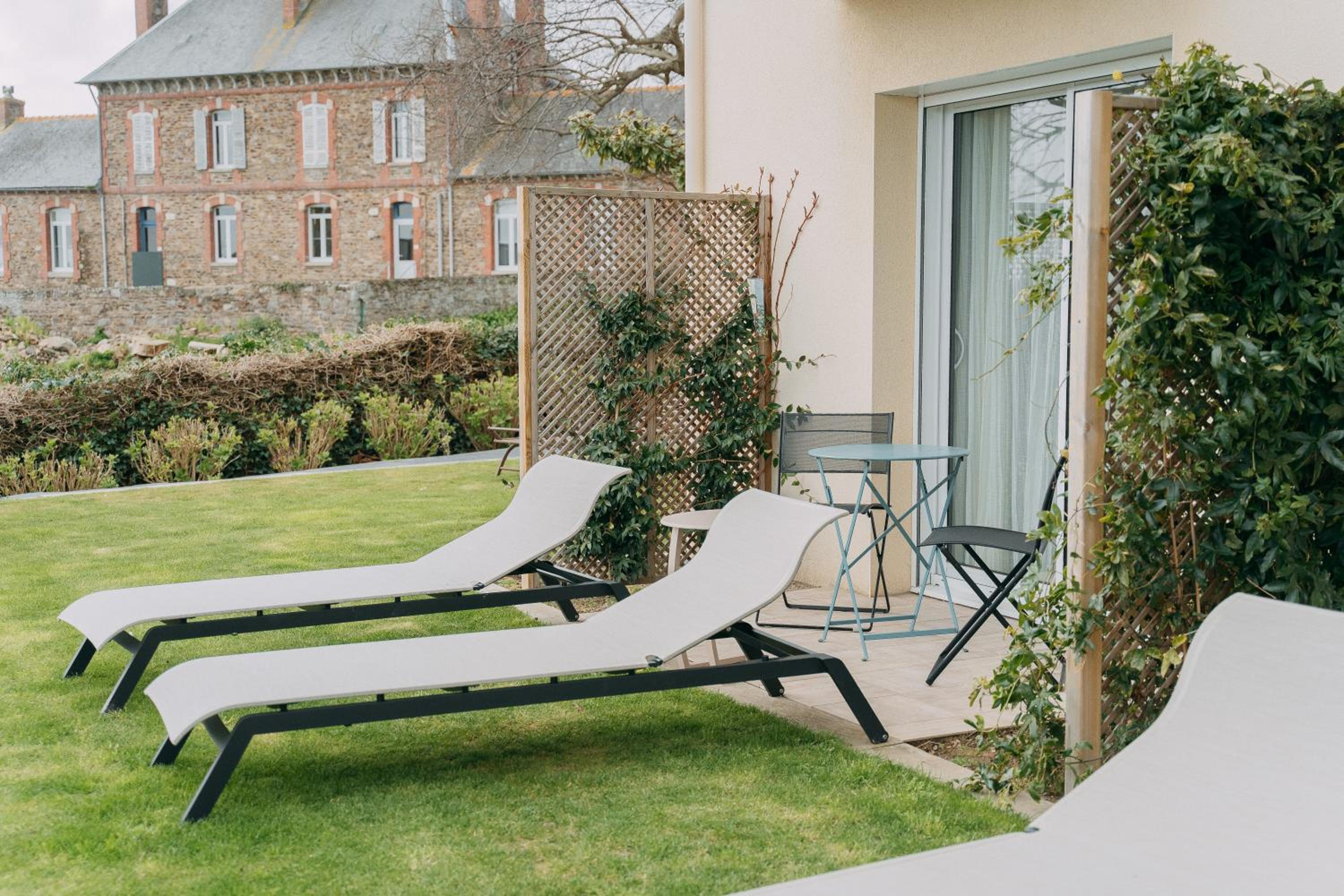 Double Room with Terrace and Partial Seaview photo 3