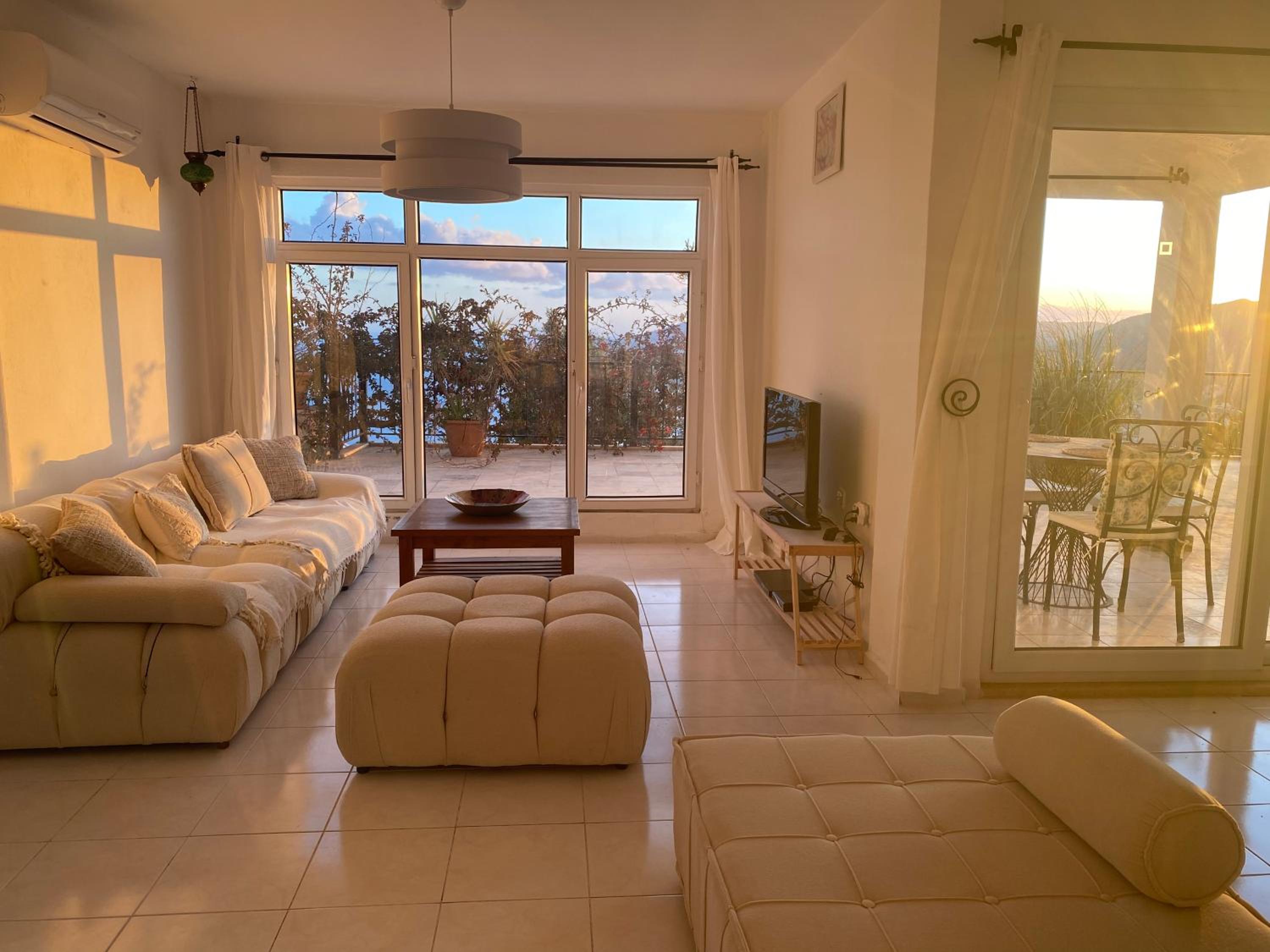 Villa with Sea View photo 2