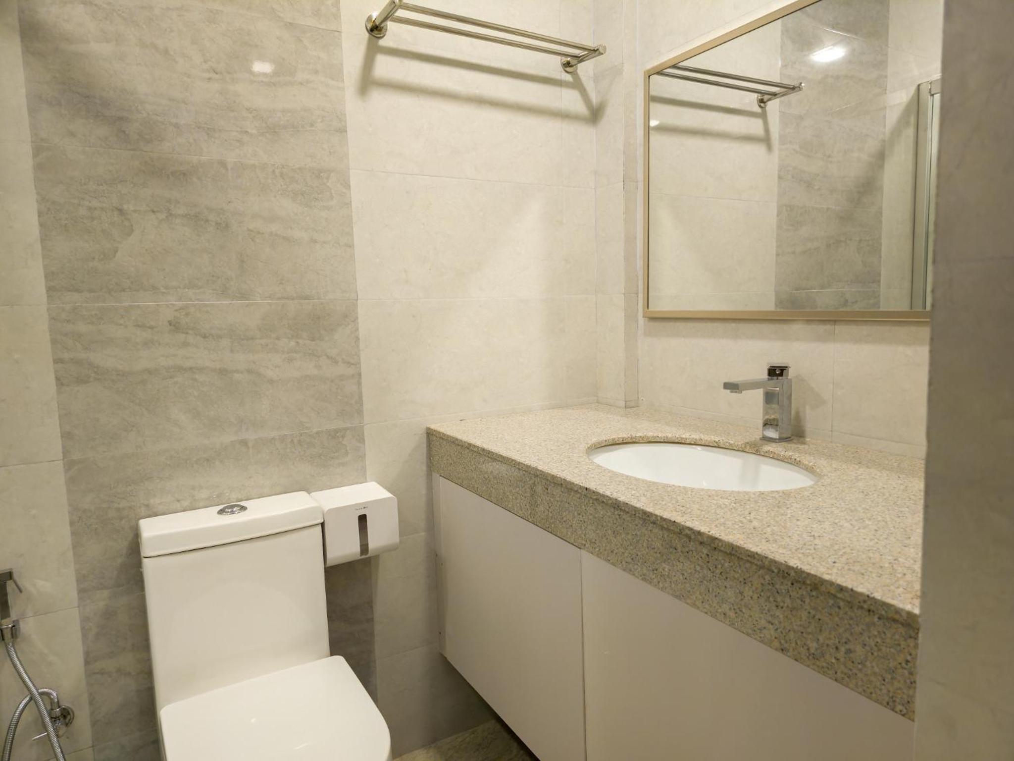 Deluxe Double Room with Balcony photo 2