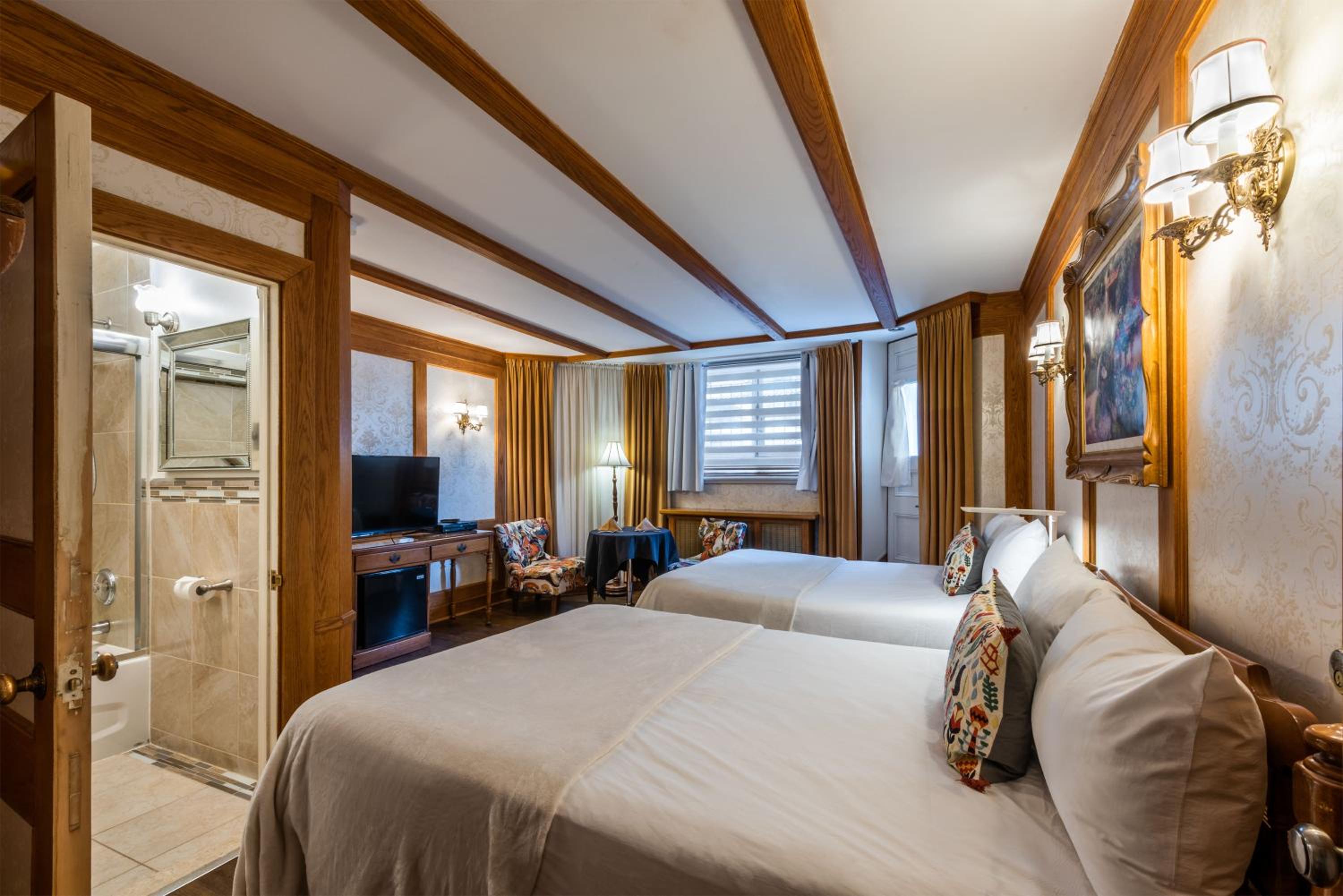 Standard Family Room