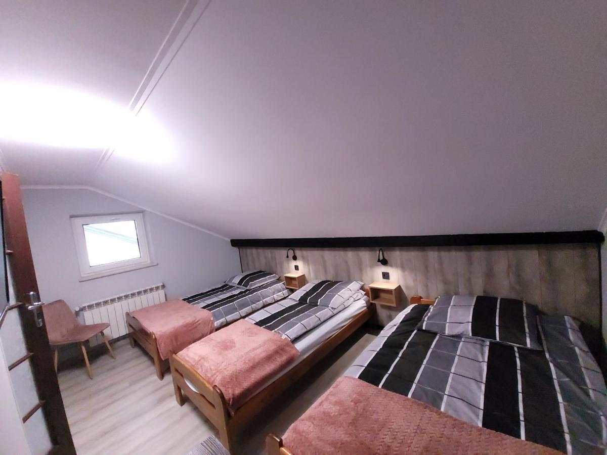 Family Room with Bathroom photo 2
