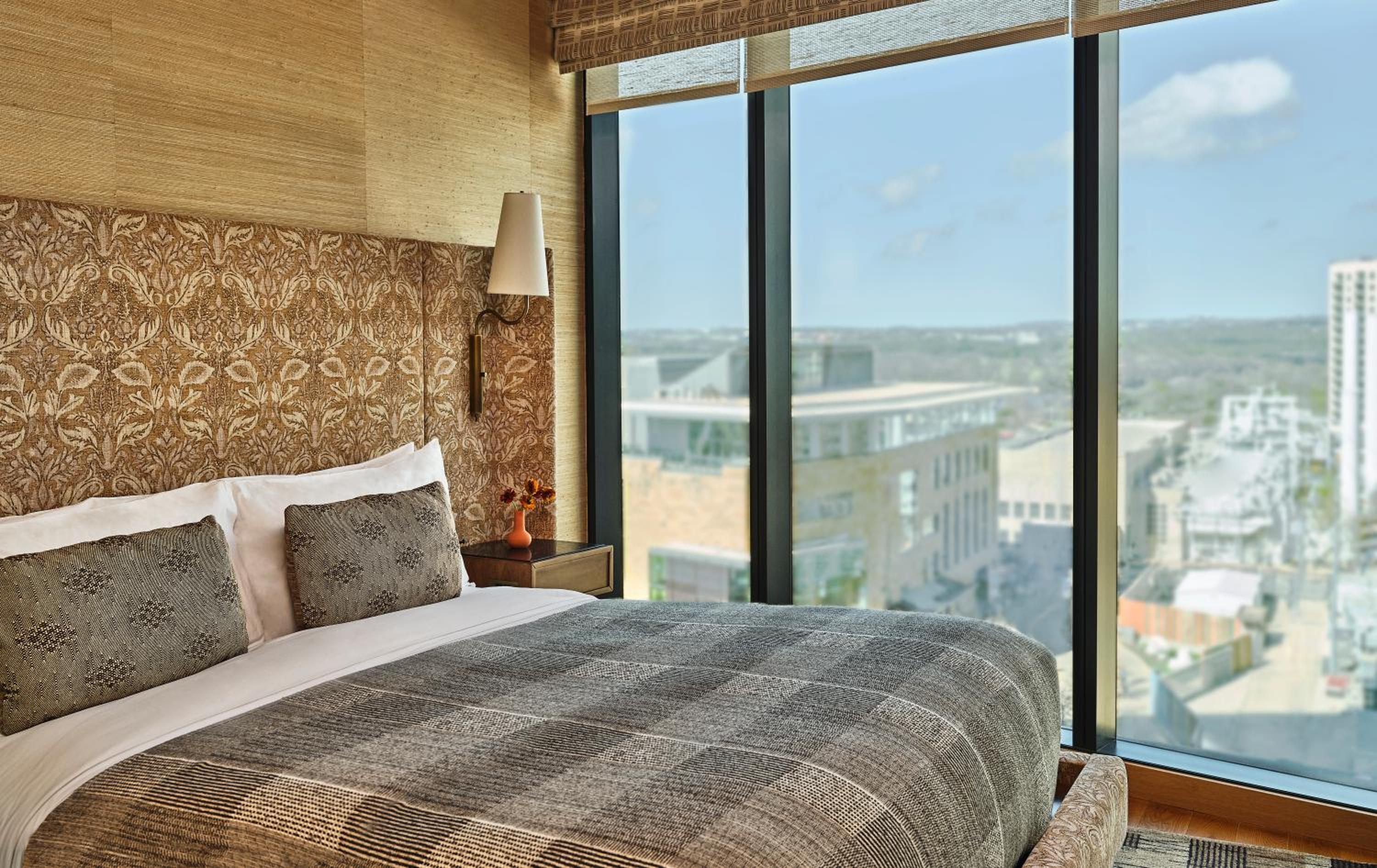 Premier Suite - Photo 3