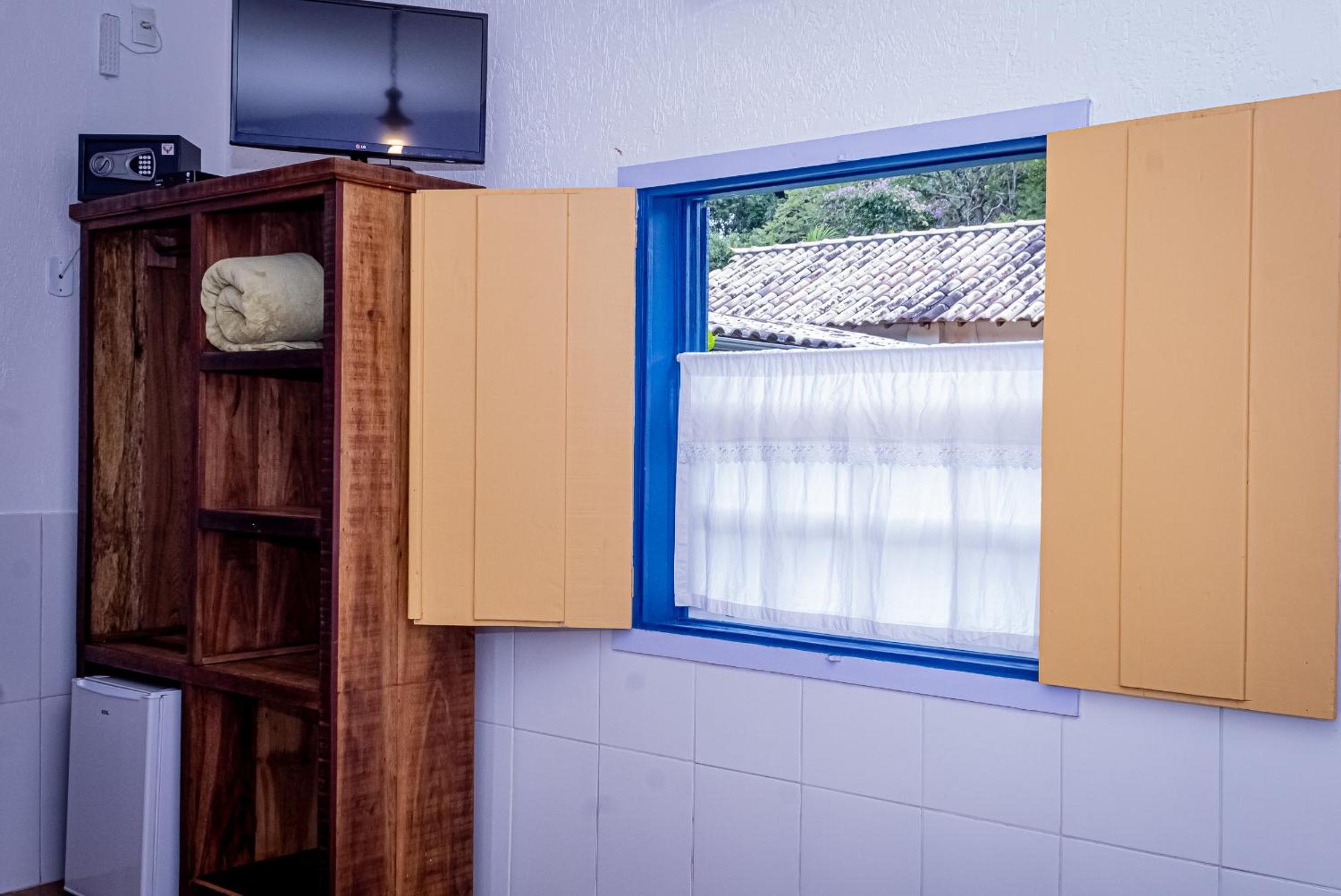 Suite - Photo 1