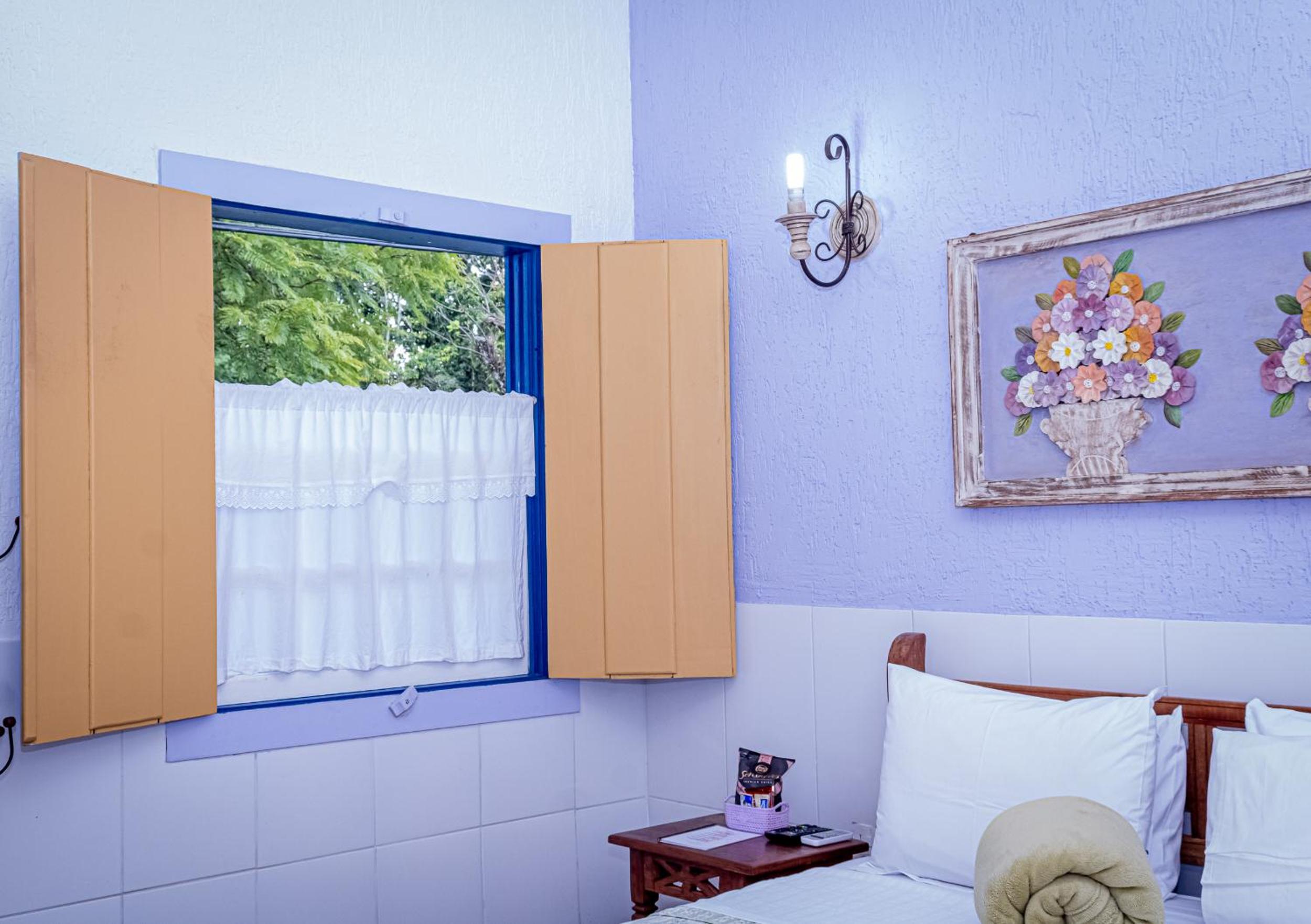 Suite with City View - Photo 11