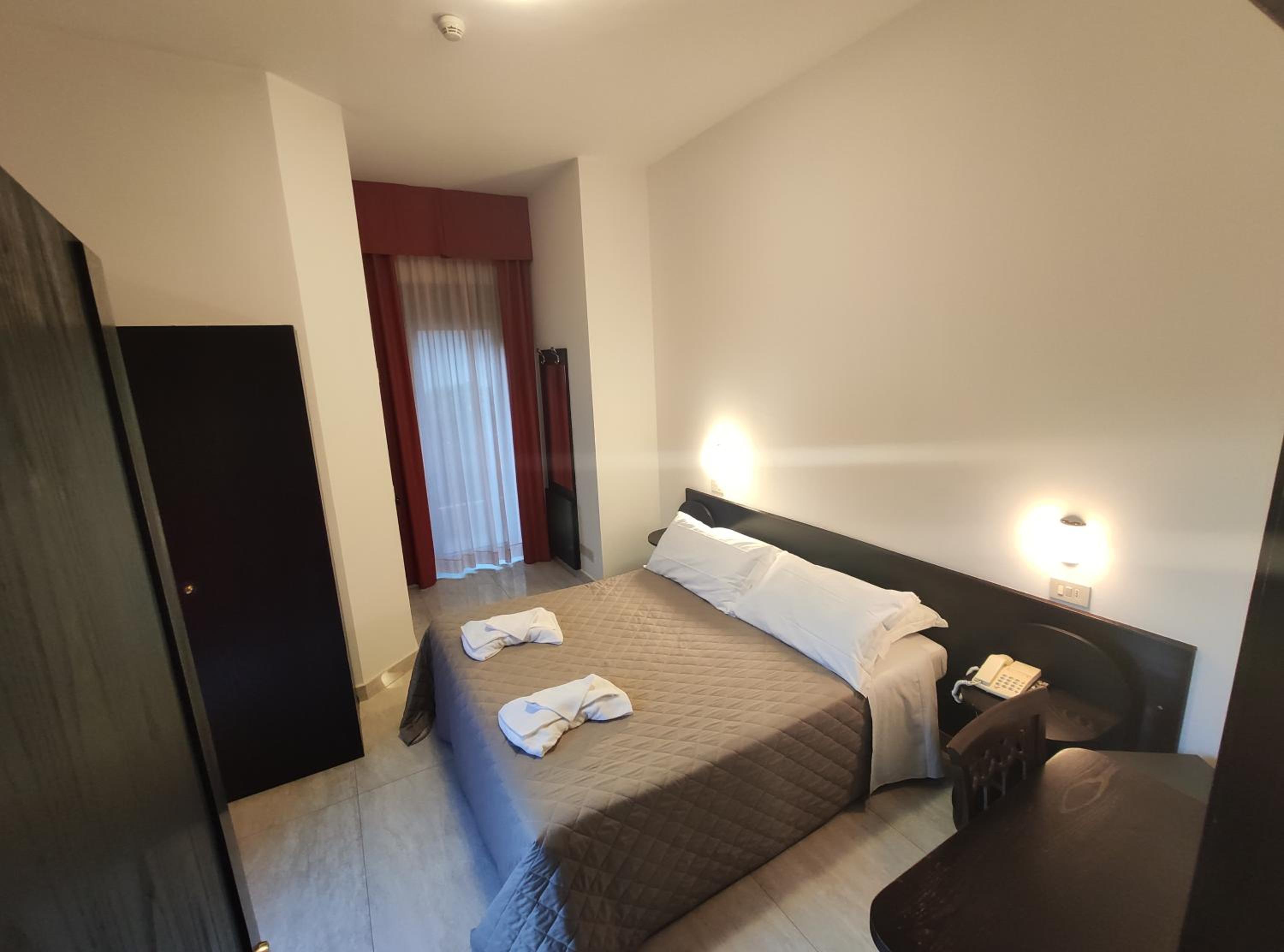 Superior Double Room - Photo 1