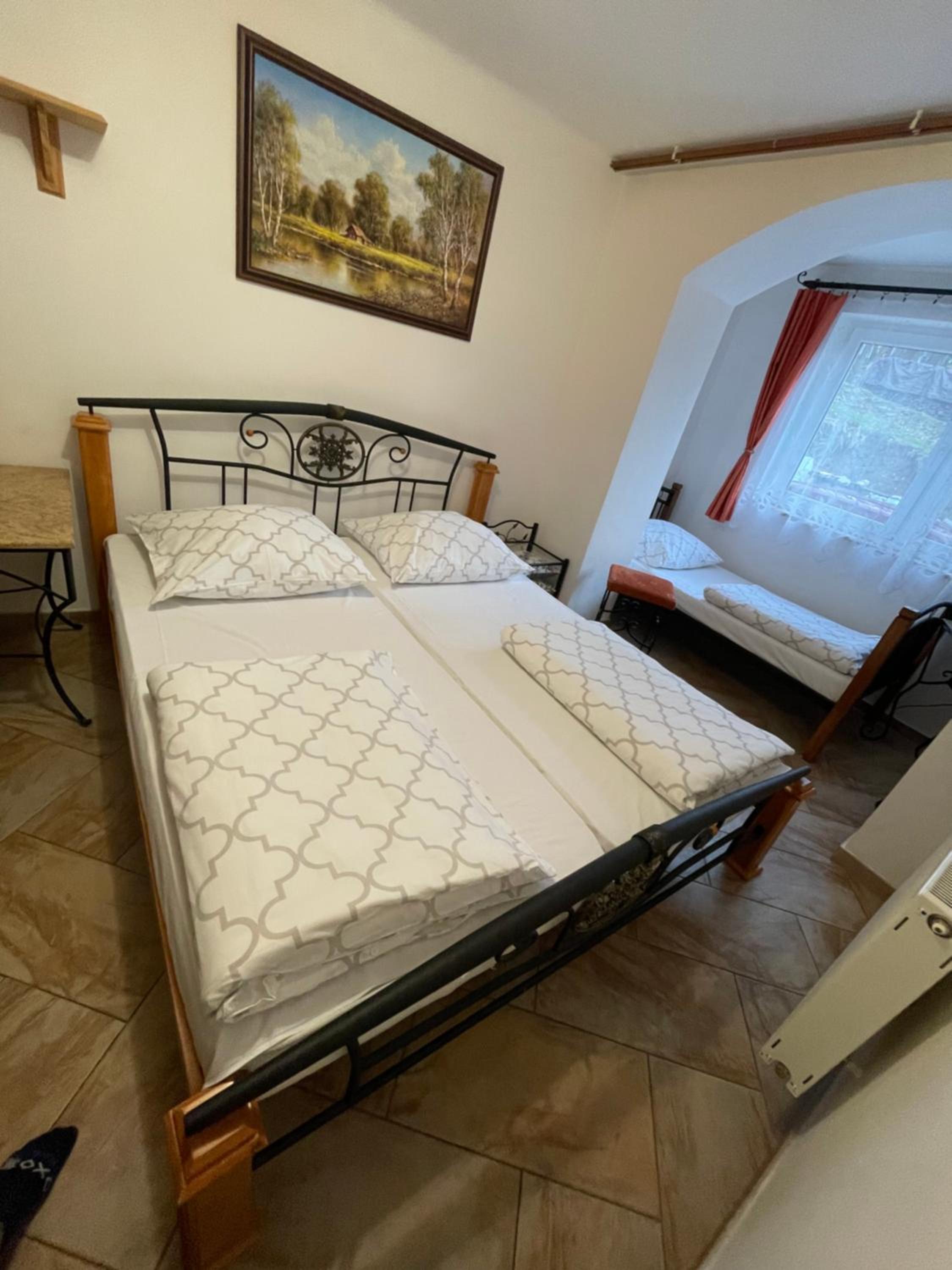 Classic Triple Room - Photo 1