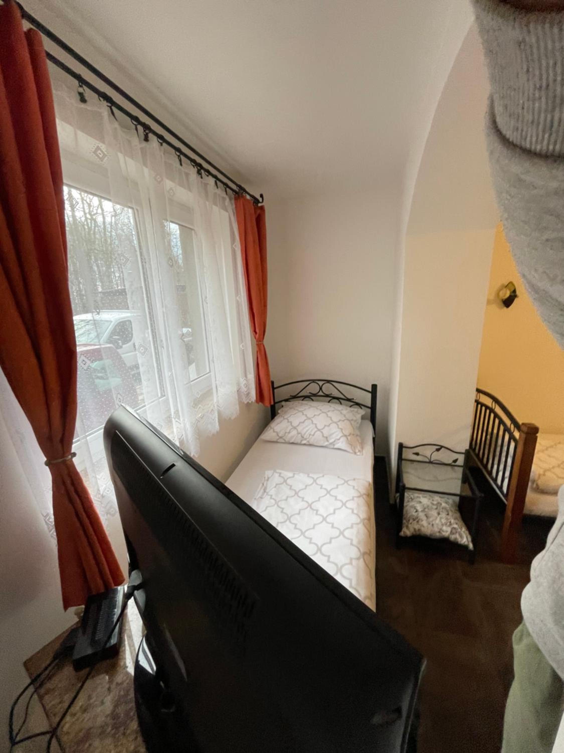Classic Quadruple Room - Photo 3