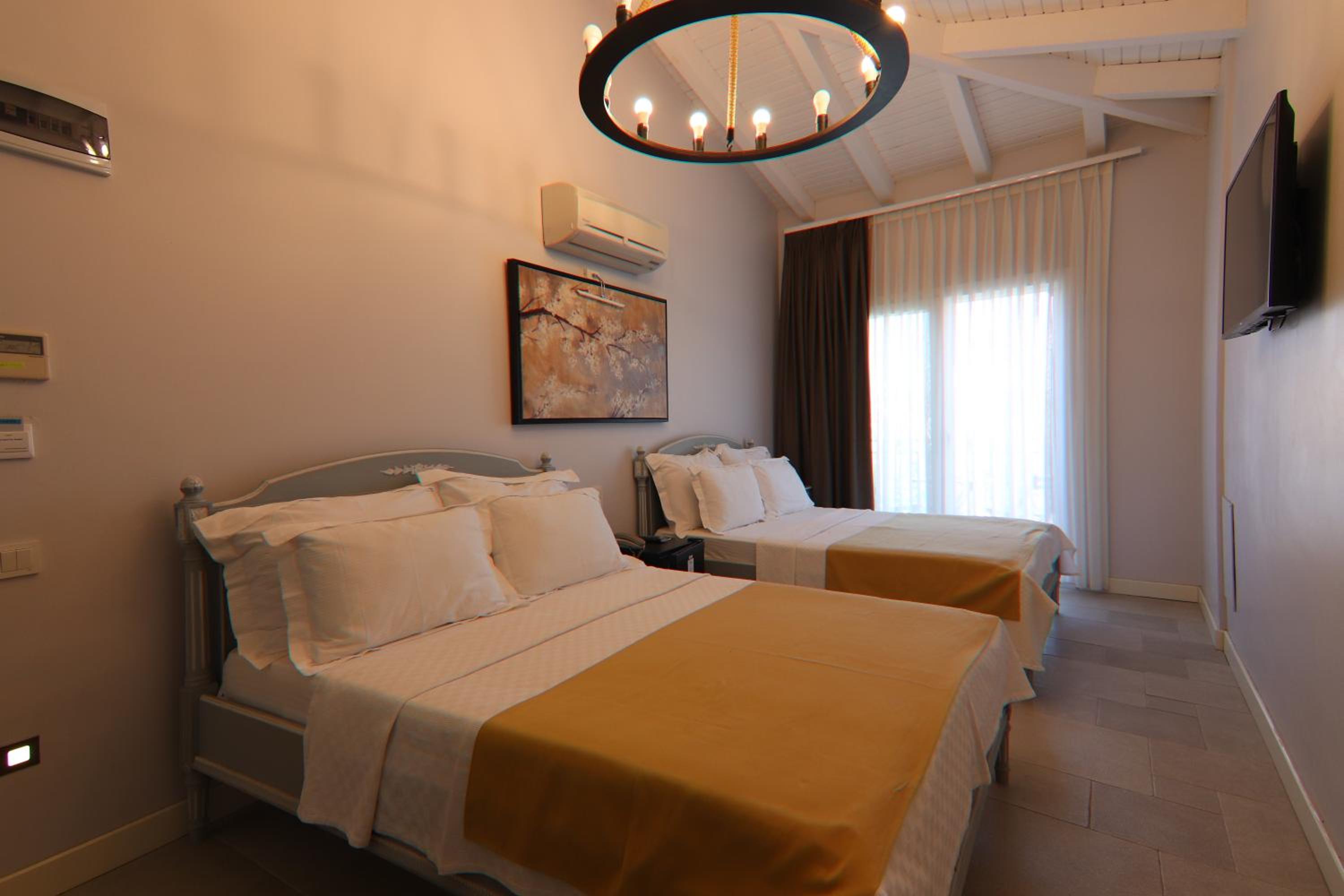 Double or Twin Room with Private Bathroom