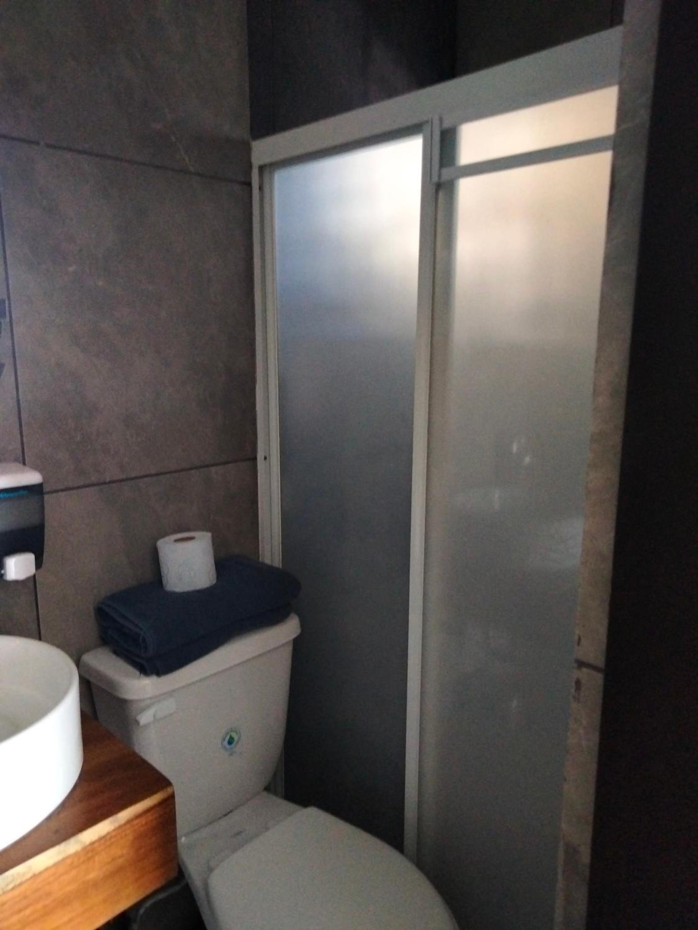 Standard Suite - Photo 20