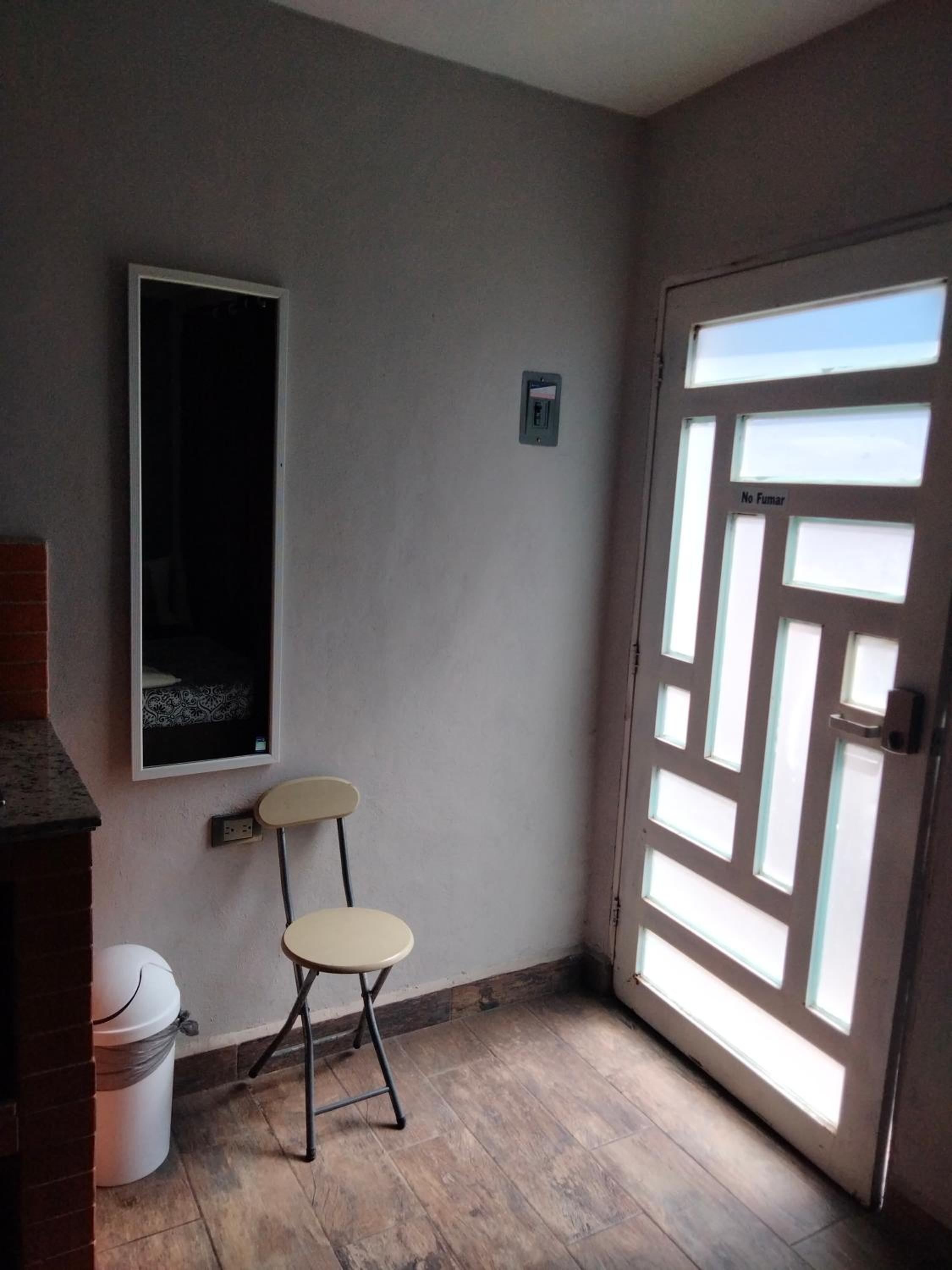 Standard Suite - Photo 22