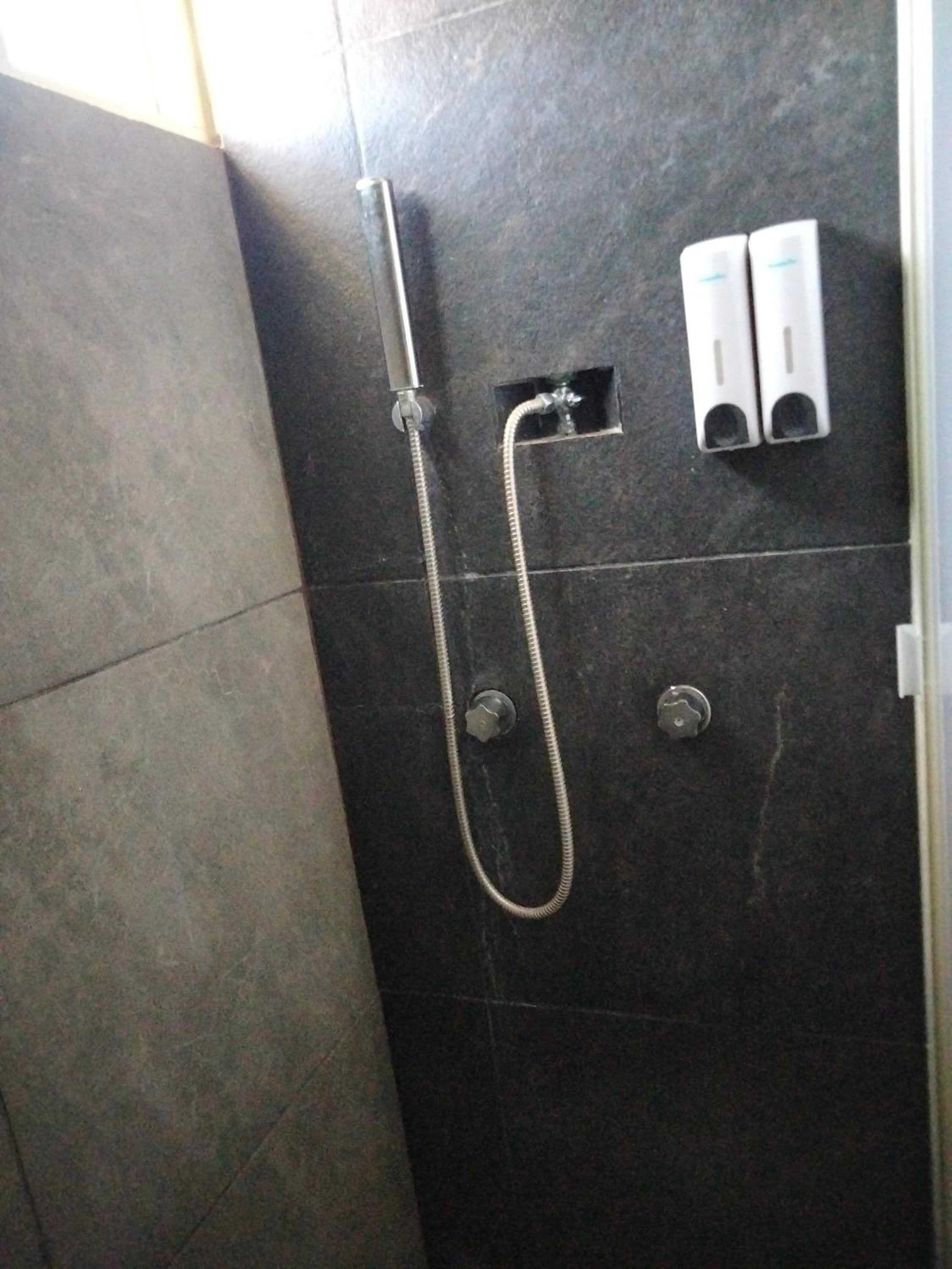 Standard Suite - Photo 8