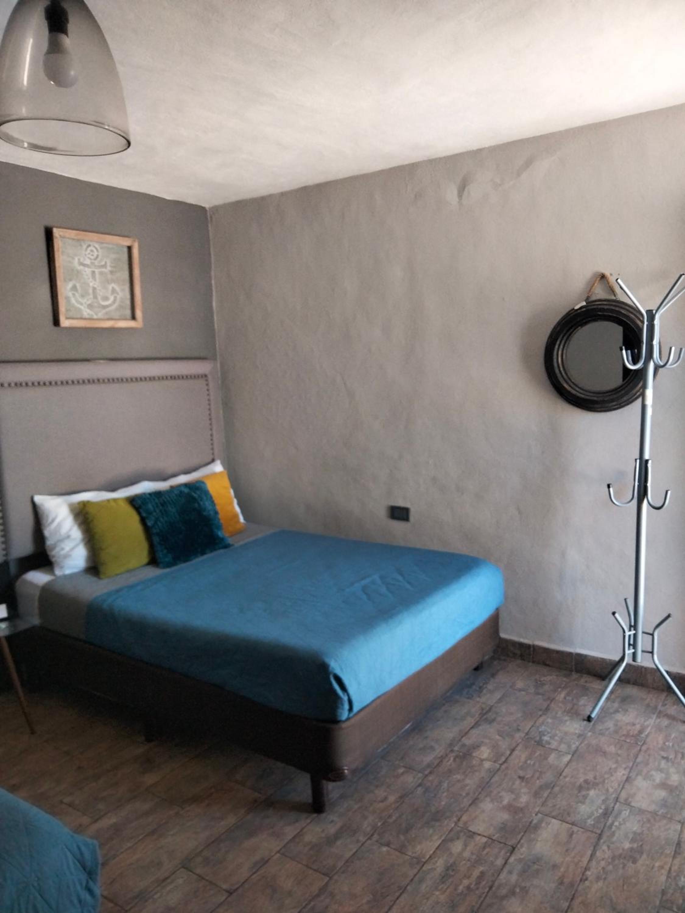 Standard Suite - Photo 3