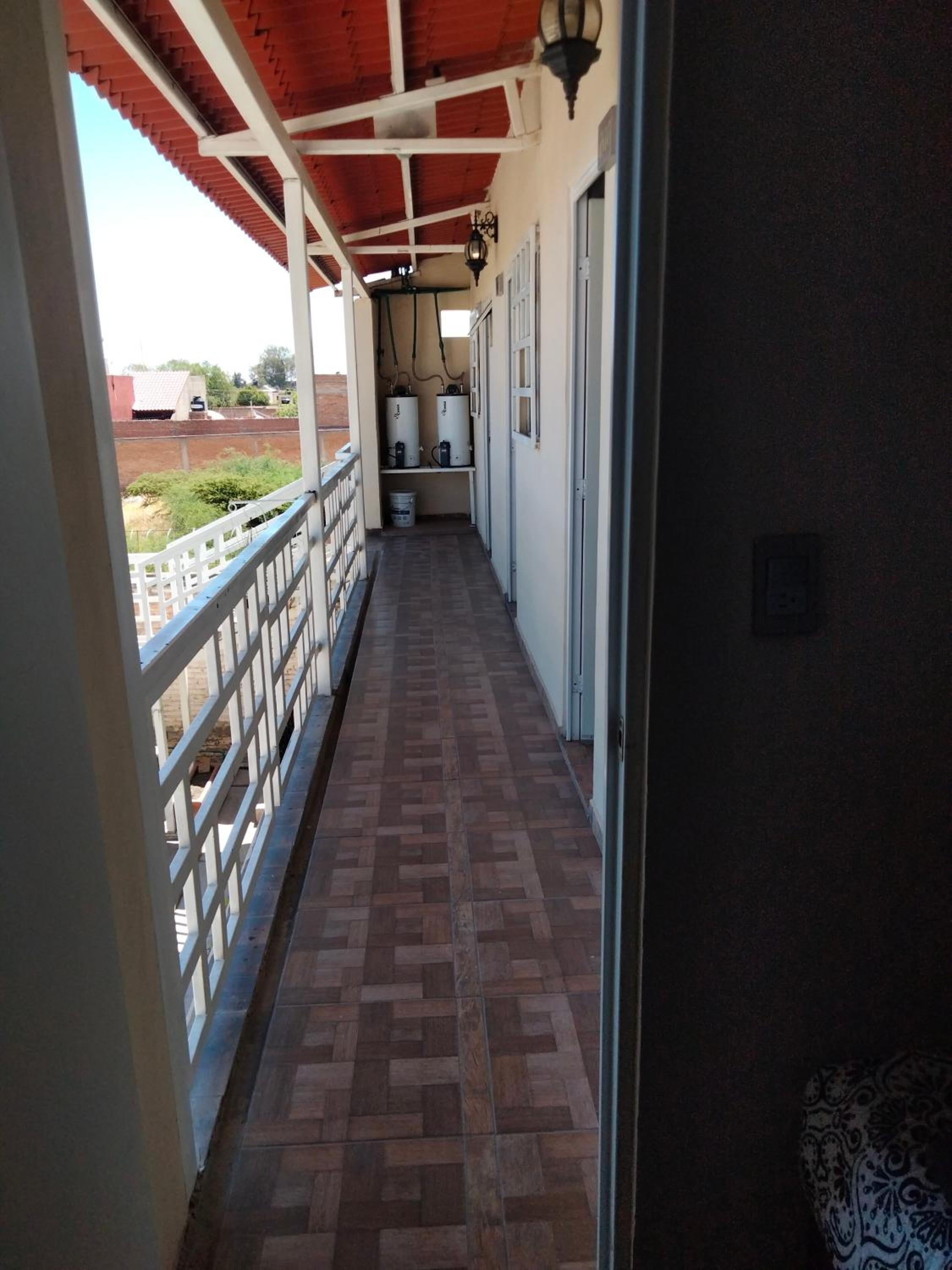 Standard Suite - Photo 17