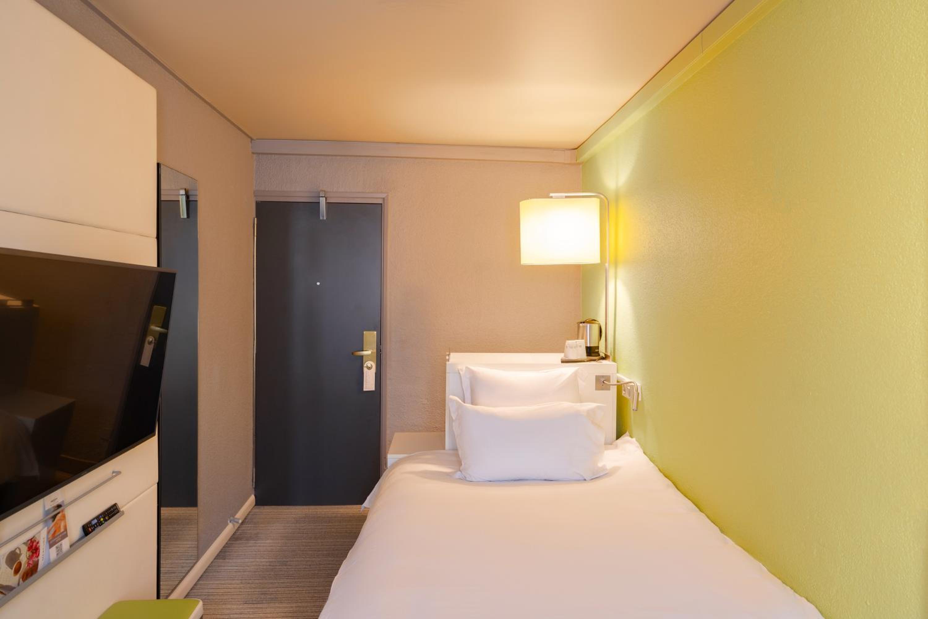 Classic Single Room - Photo 10
