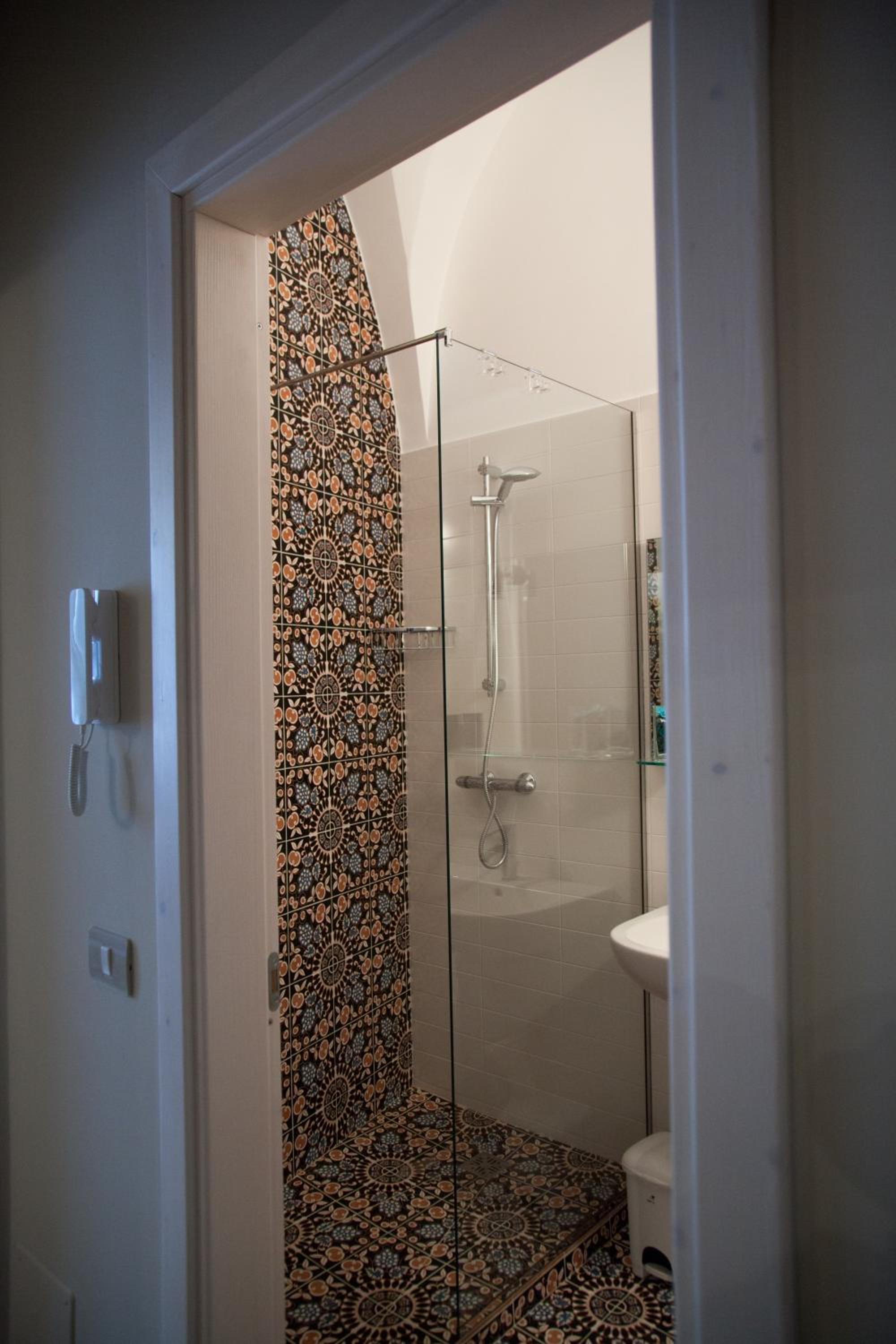 Deluxe Apartment photo 2