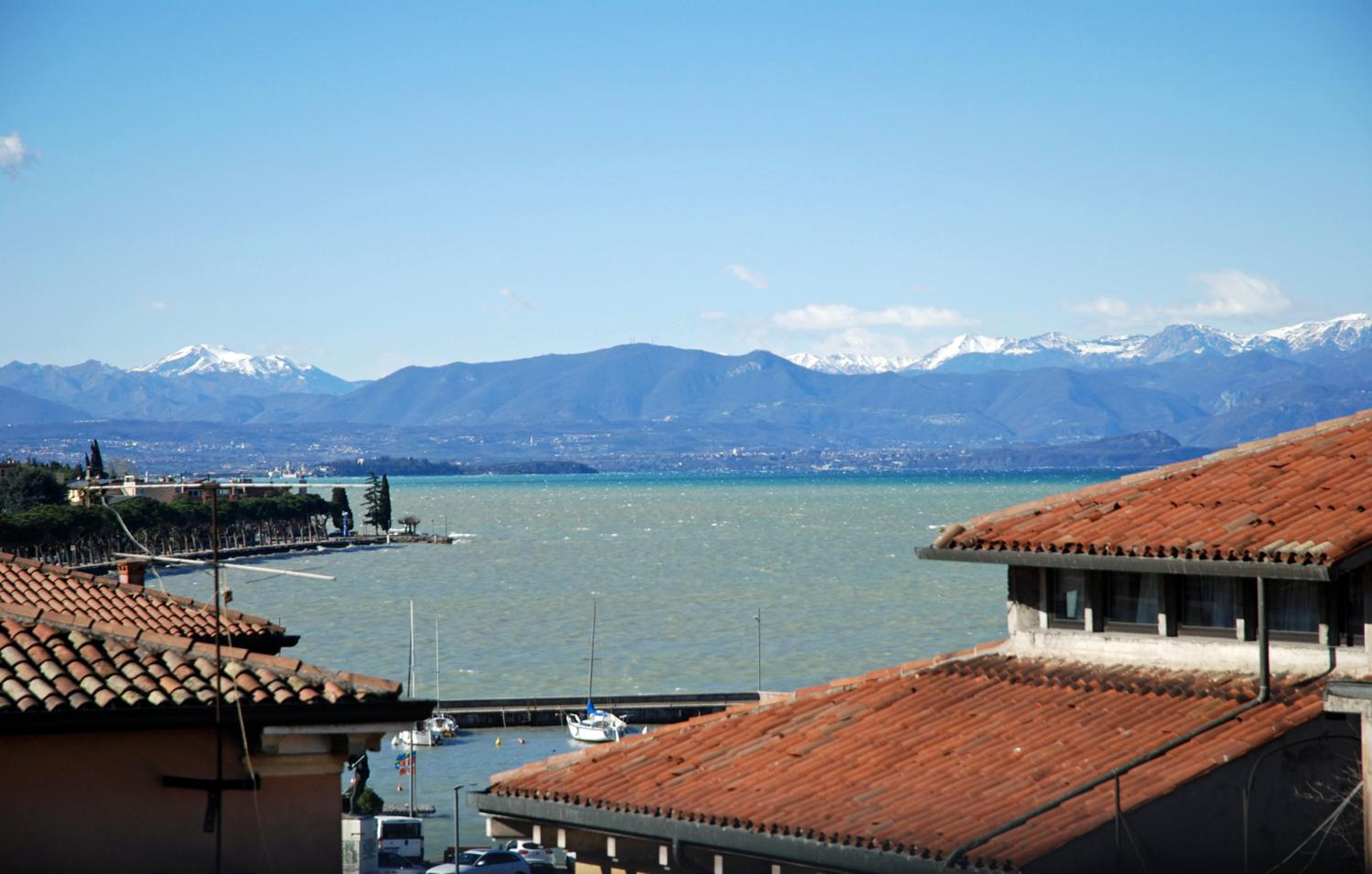 Prestige Room with Lake View - Split level - Photo 8