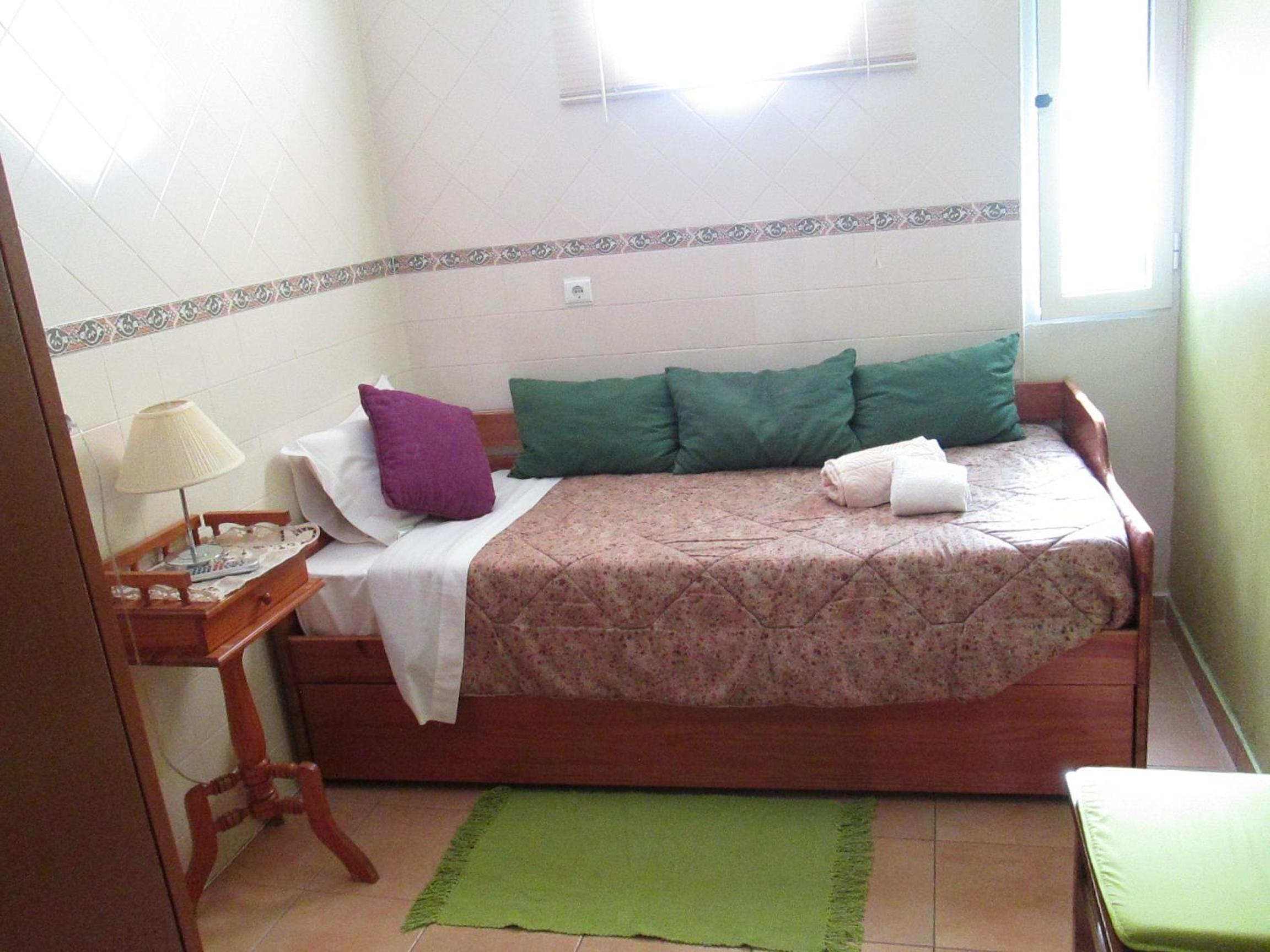 Budget Single Room photo 3
