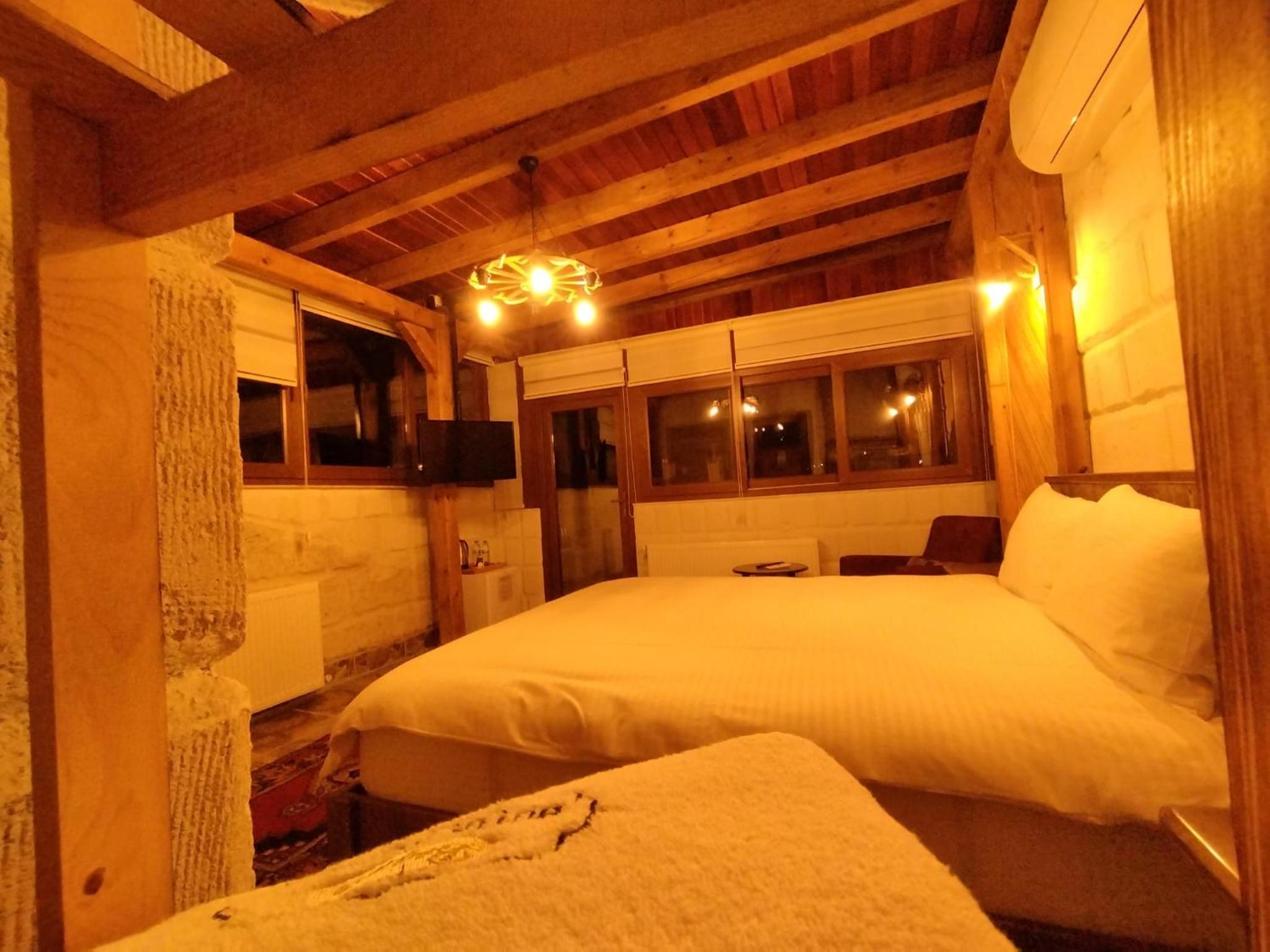 Small Double Room - Photo 7