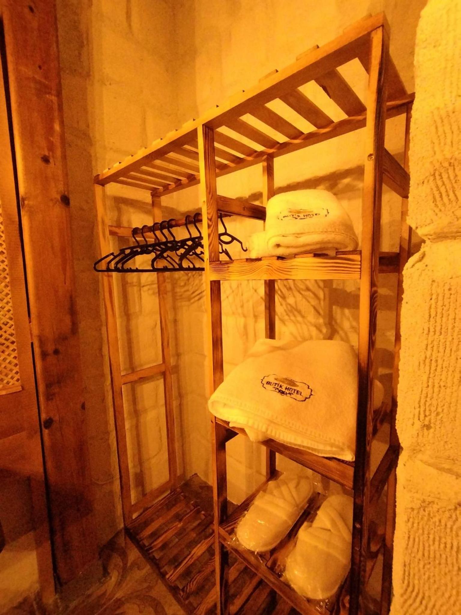 Small Double Room - Photo 8
