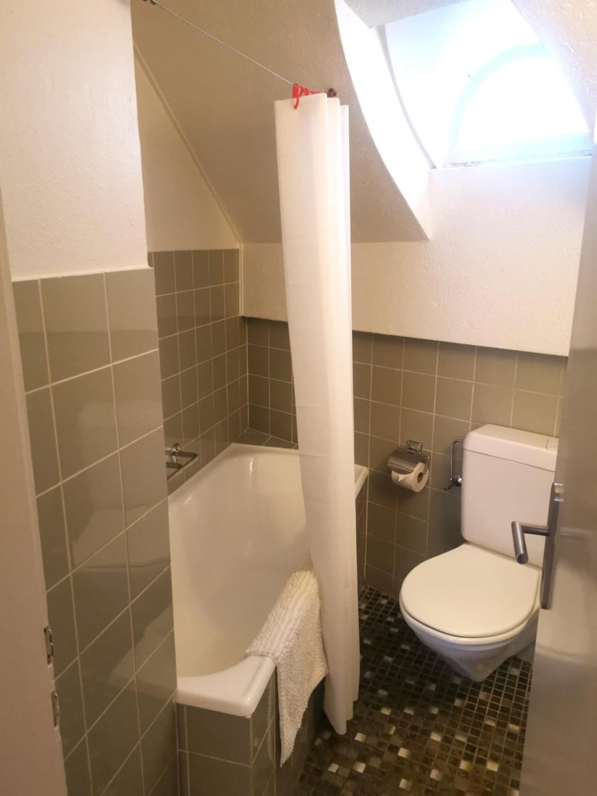Studio Apartment photo 2