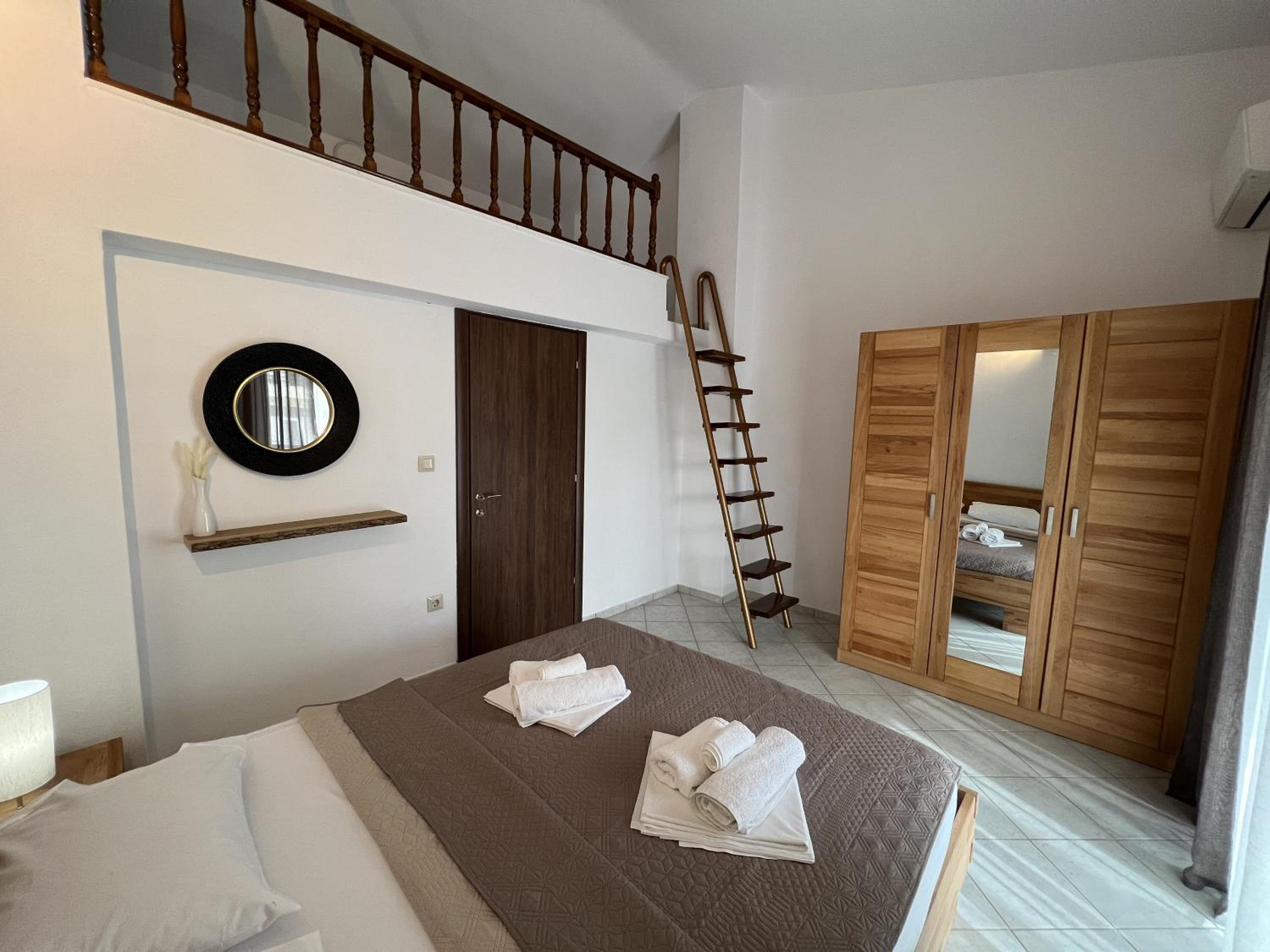 Two-Bedroom House photo 3