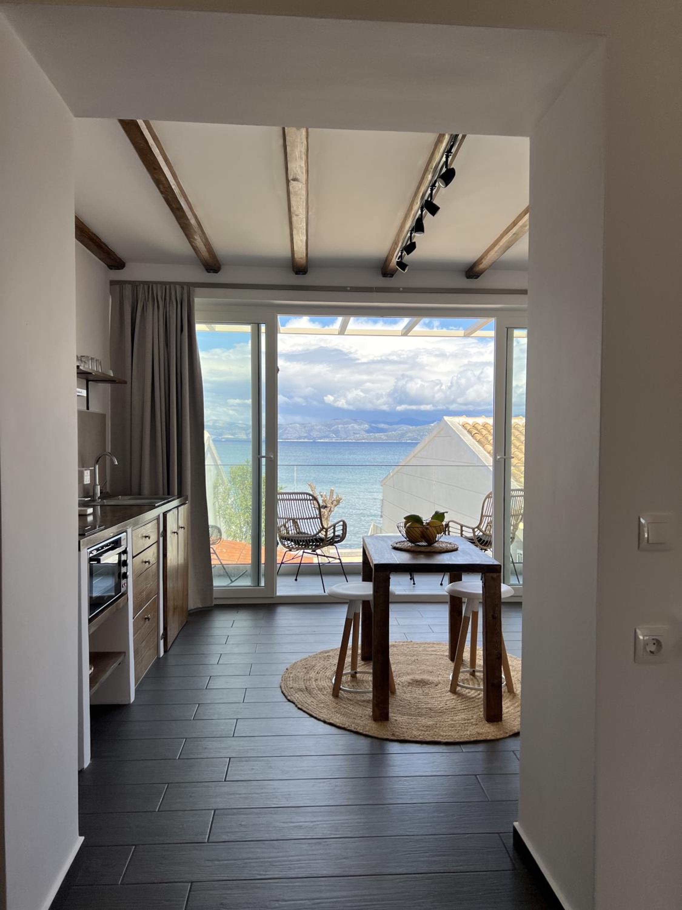 Studio with Sea View - Photo 4