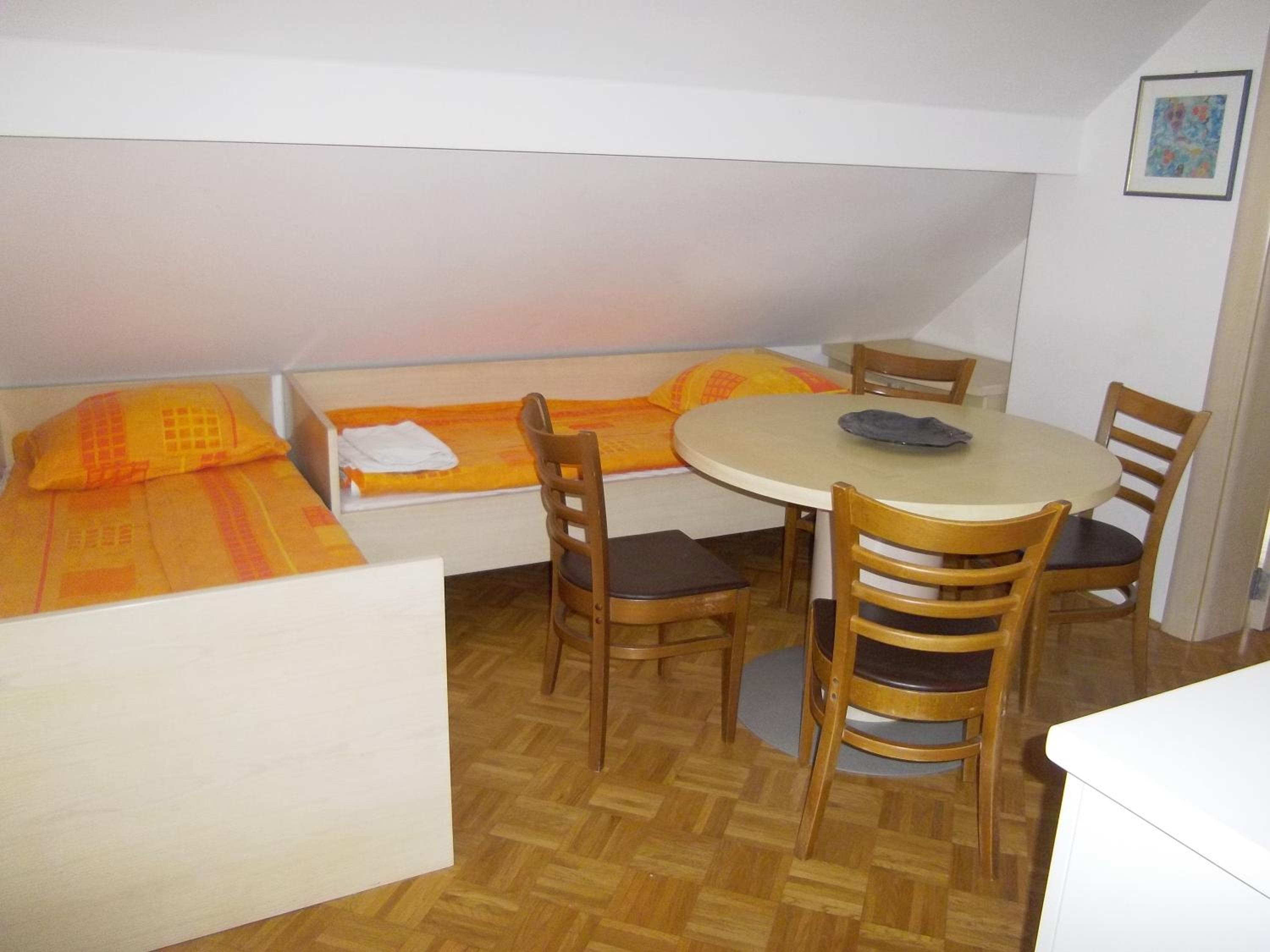 One-Bedroom Apartment - Photo 7