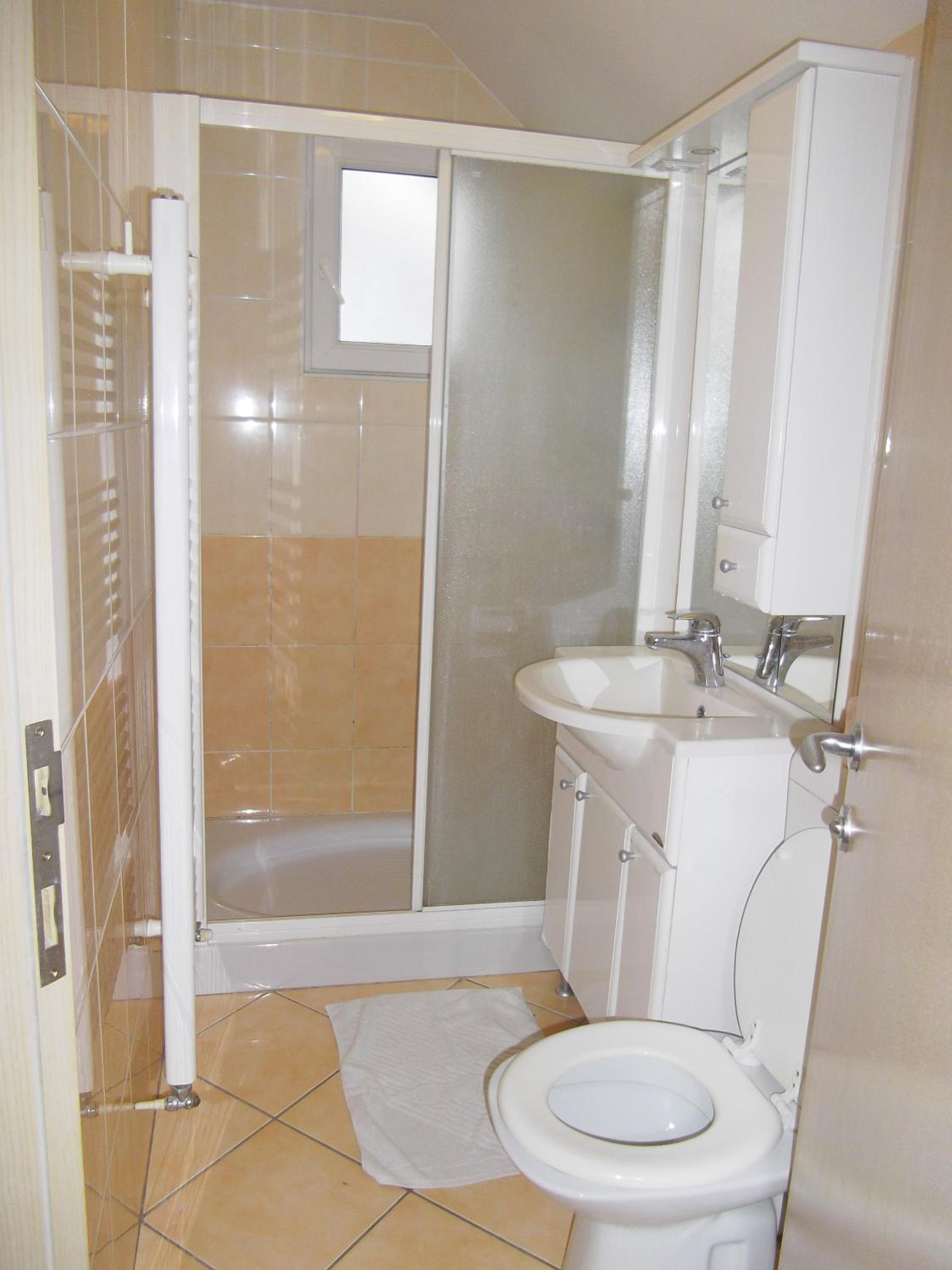 Two-Bedroom Apartment - Photo 12