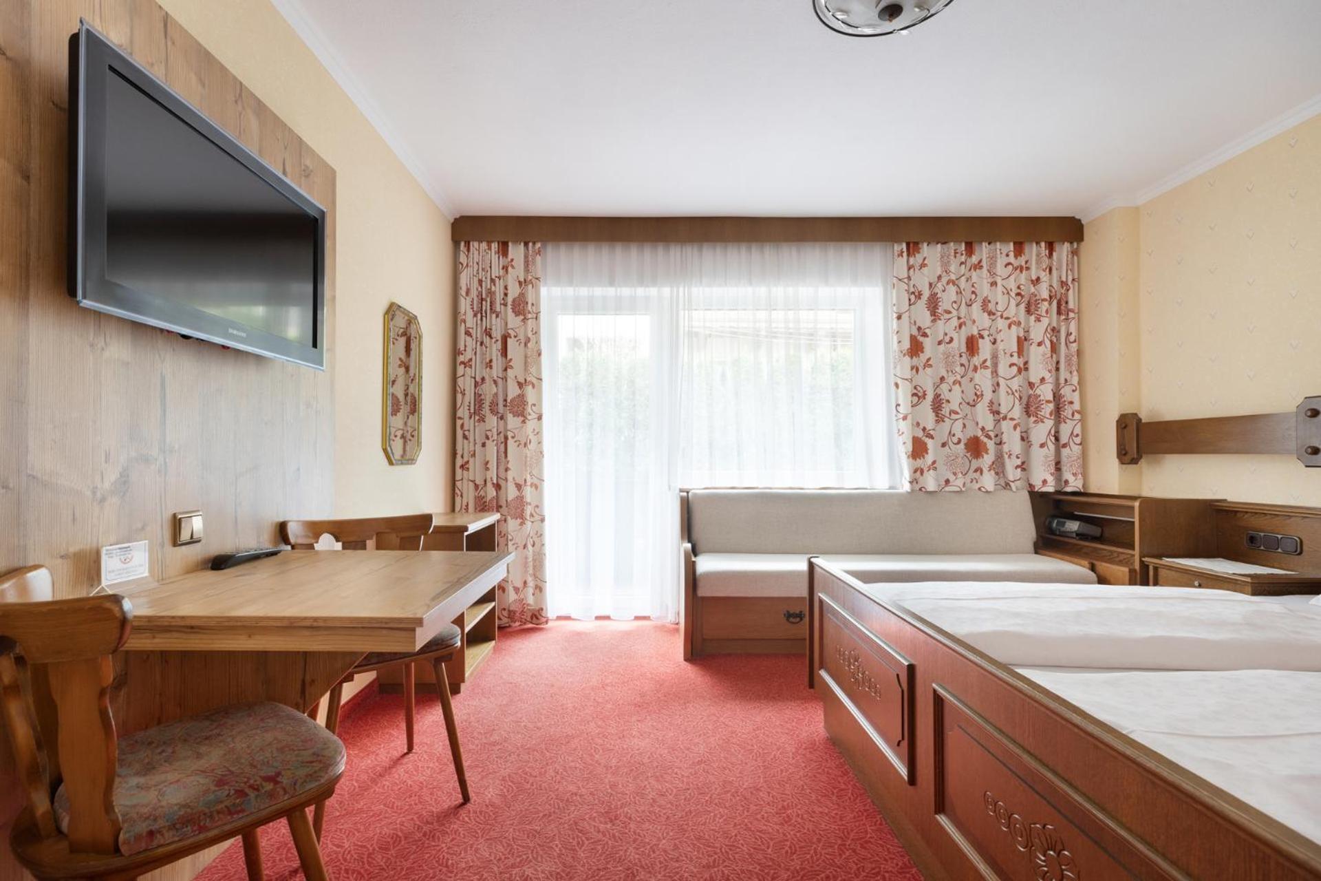 One-Bedroom Apartment (2 Adults)