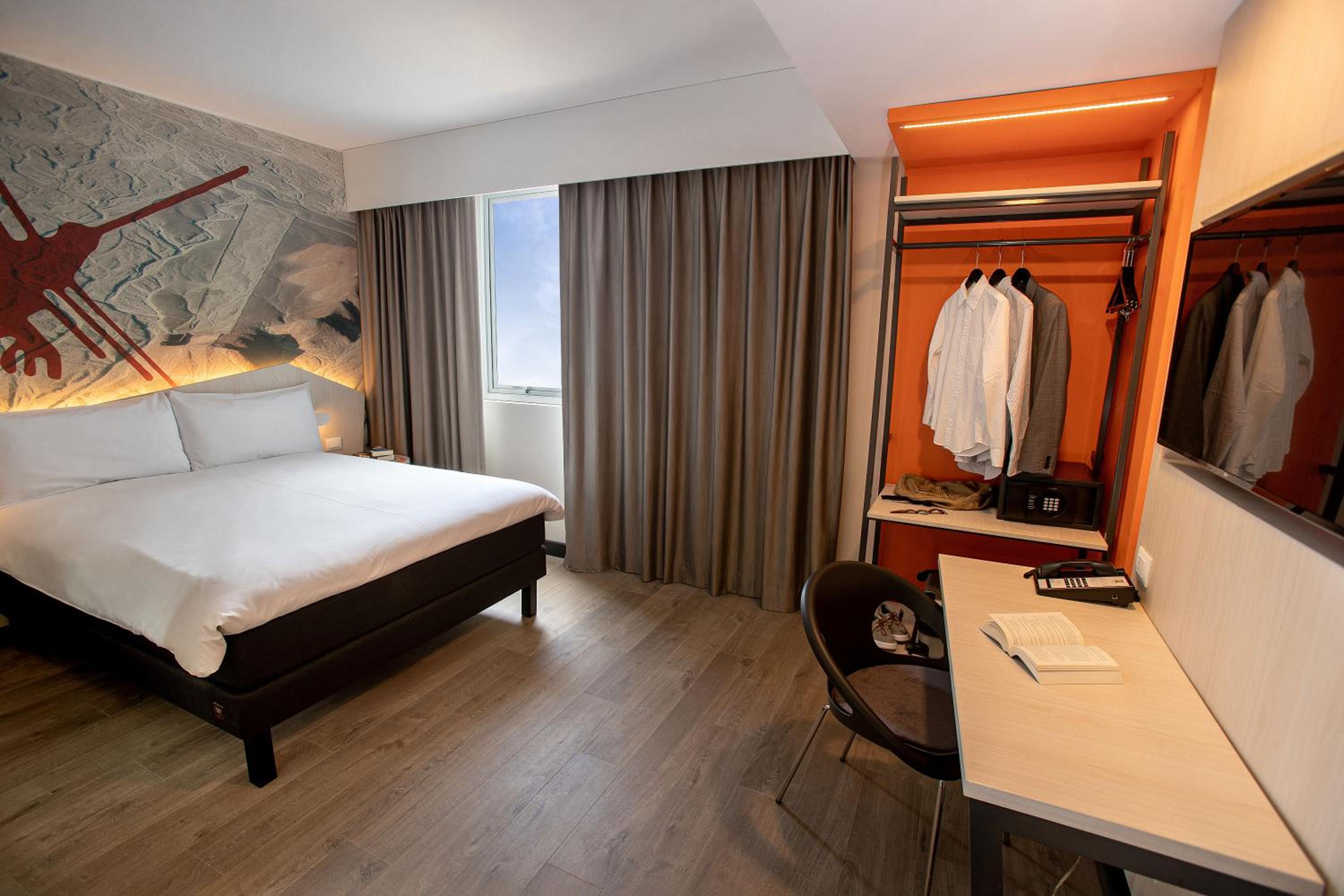 Standard Queen Room - Photo 4