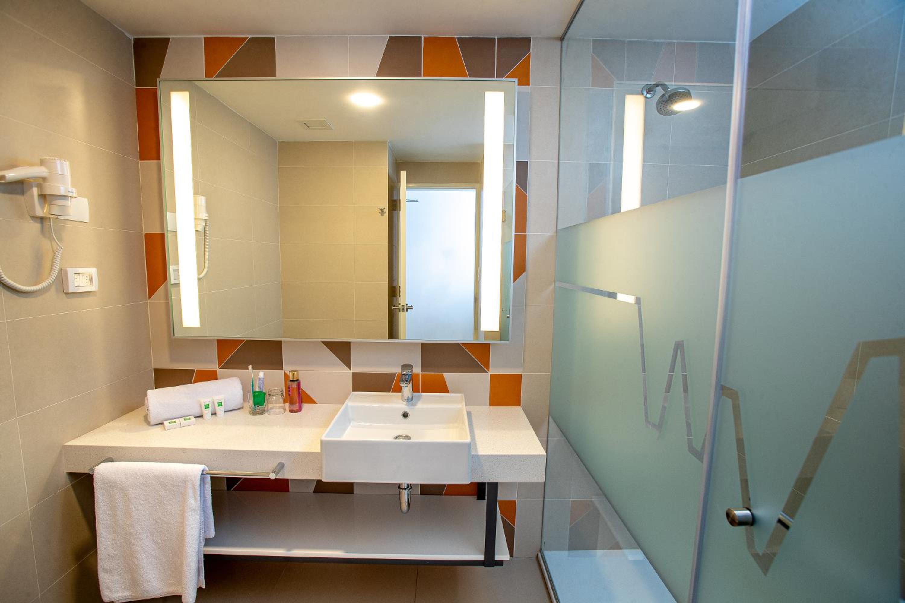 Standard Twin Room photo 1