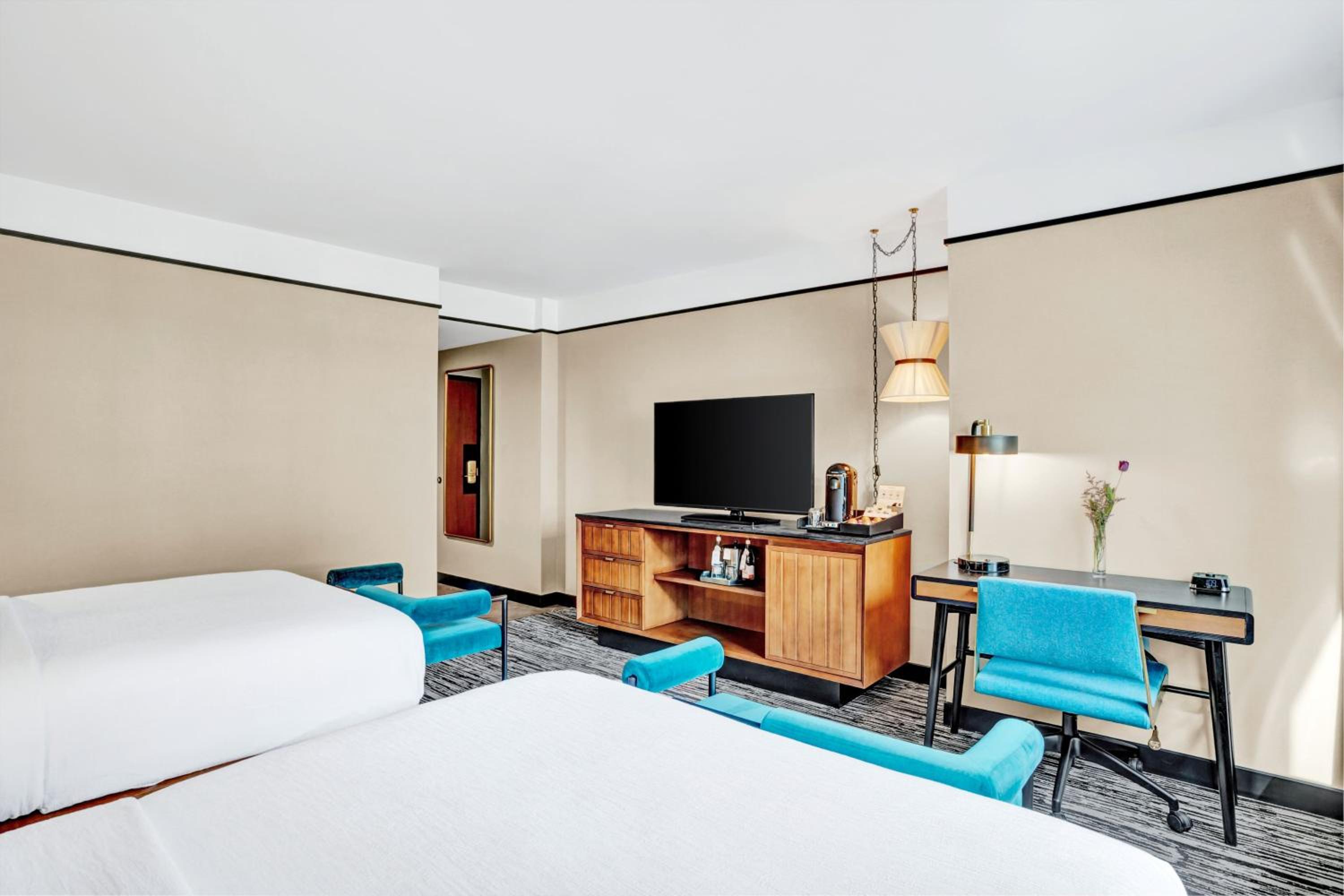 Queen Room with Two Queen Beds and Roll in Shower - Mobility Accessible - Photo 1