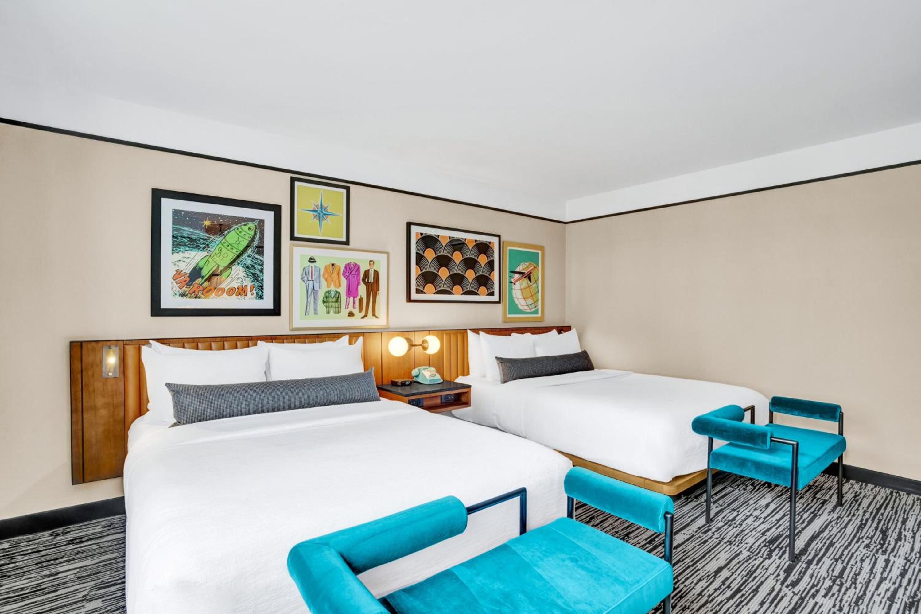 Queen Room with Two Queen Beds and Roll in Shower - Mobility Accessible - Photo 3