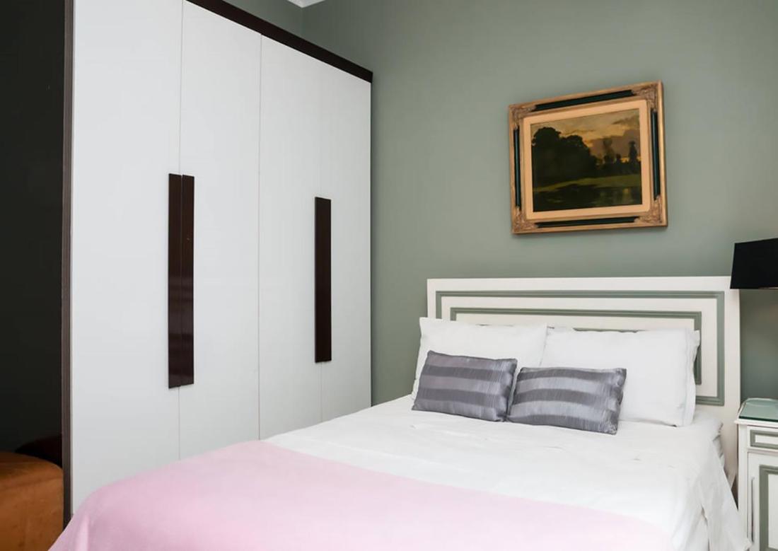 Two Bedroom Apartment with Terrace - Photo 1