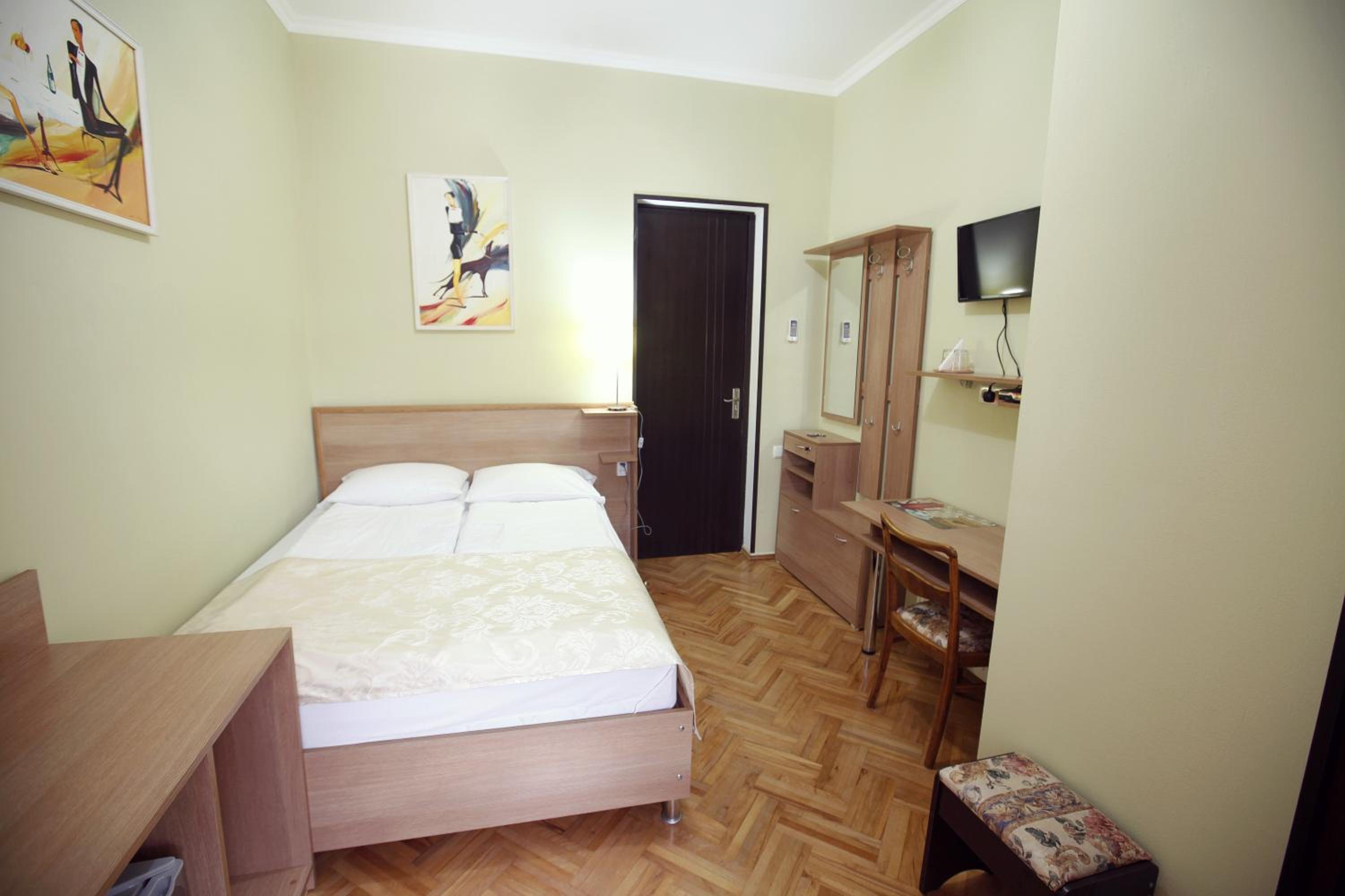Double Room photo 2