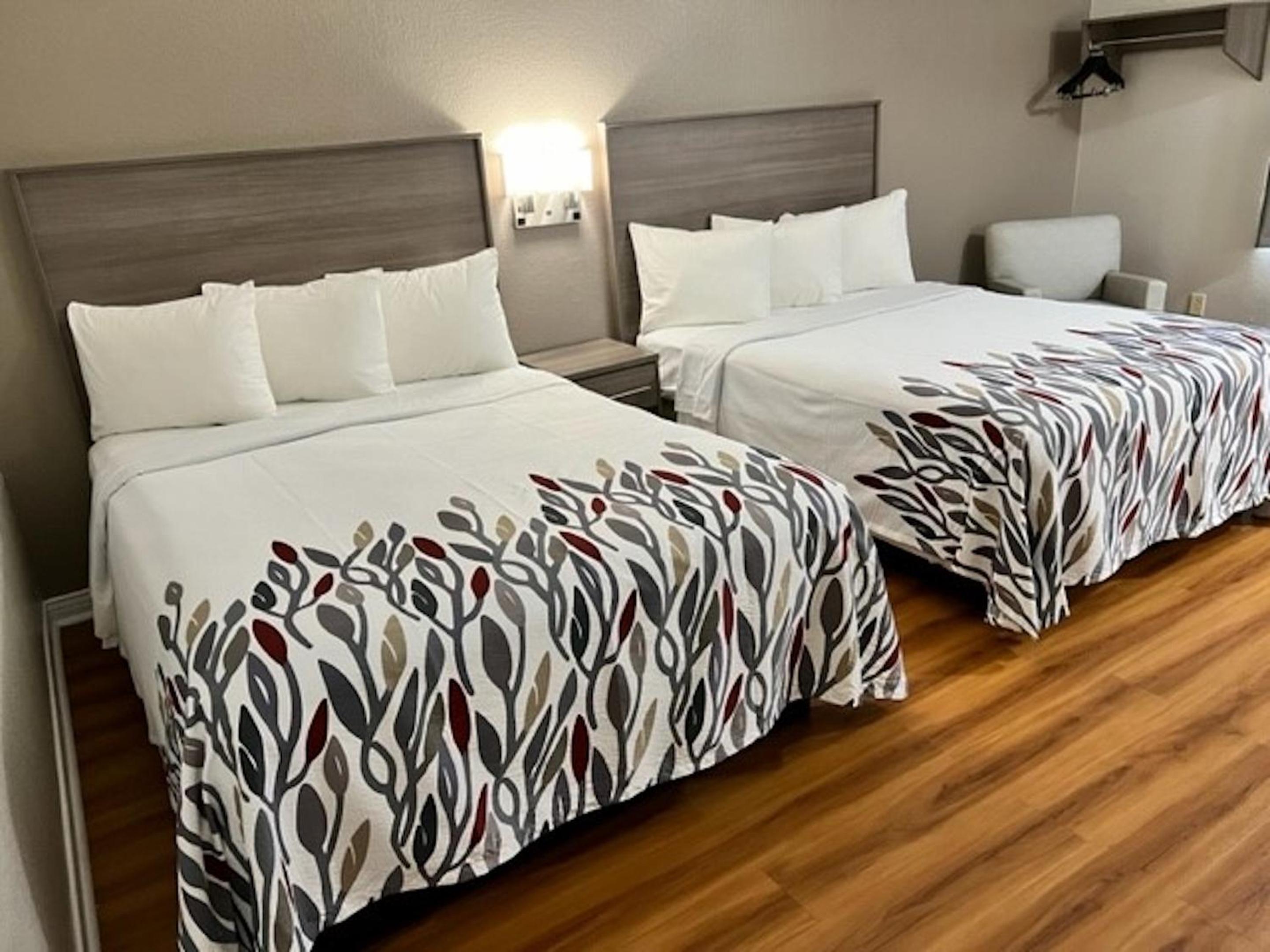 Superior Room with Two Queen Beds Non-Smoking photo 1