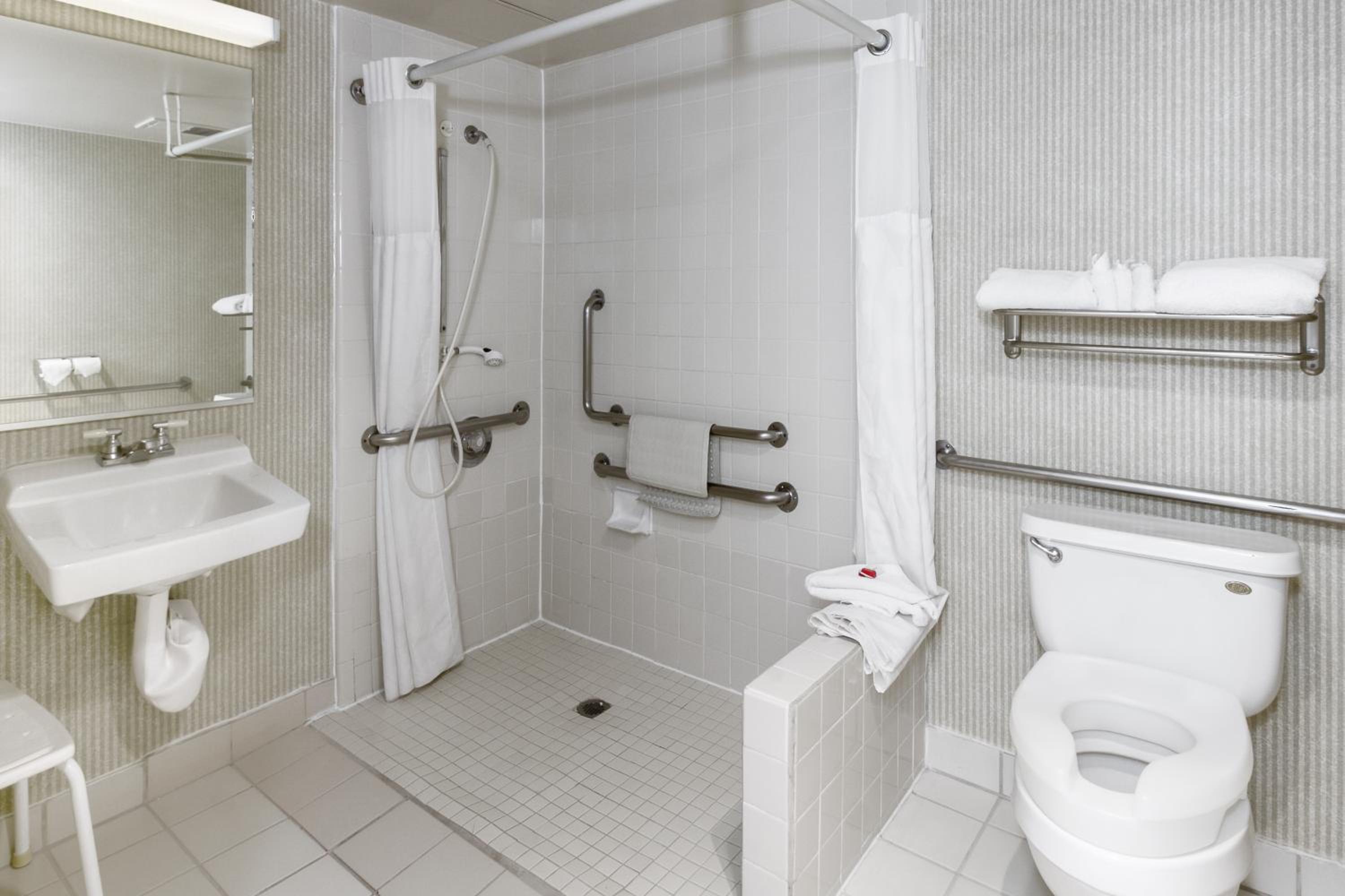 King Room - Mobility/Hearing Impaired Access - Non-Smoking - Photo 5