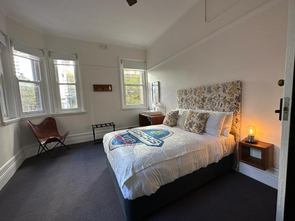 2nd Floor Corner Room with Shared Bathroom