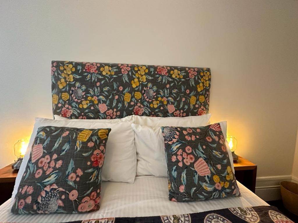 2nd Floor Double room with Shared Bathroom  photo 2