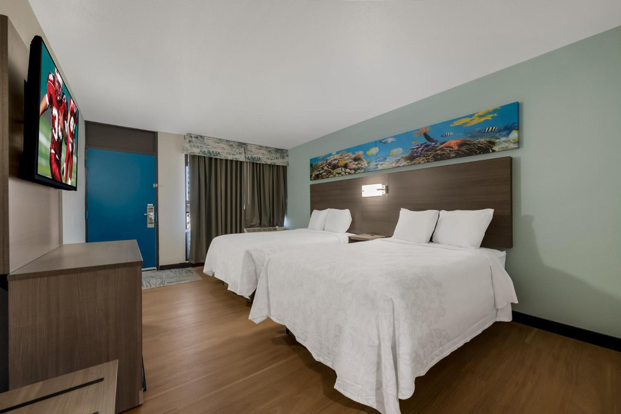  Suite with Two Double Beds Smoke Free - Photo 3