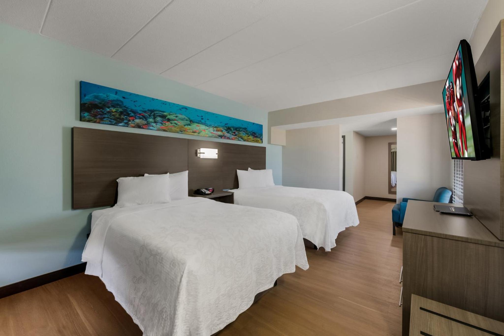  Superior Room with Two Double Beds with Pool View Smoke Free - Photo 4