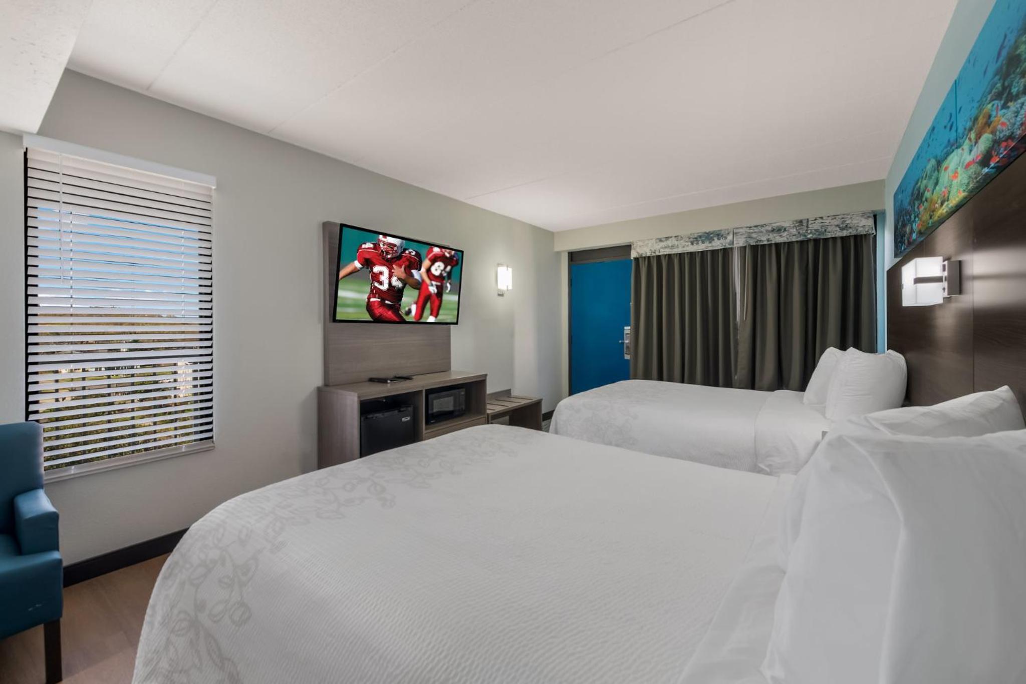  Superior Room with Two Double Beds with Pool View Smoke Free - Photo 1