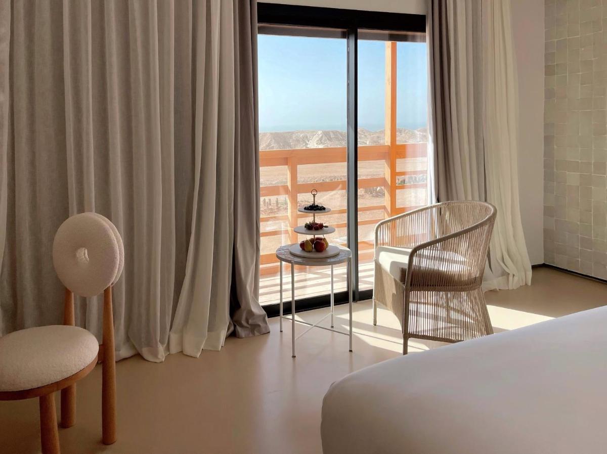 Deluxe Double Room with Balcony and Sea View