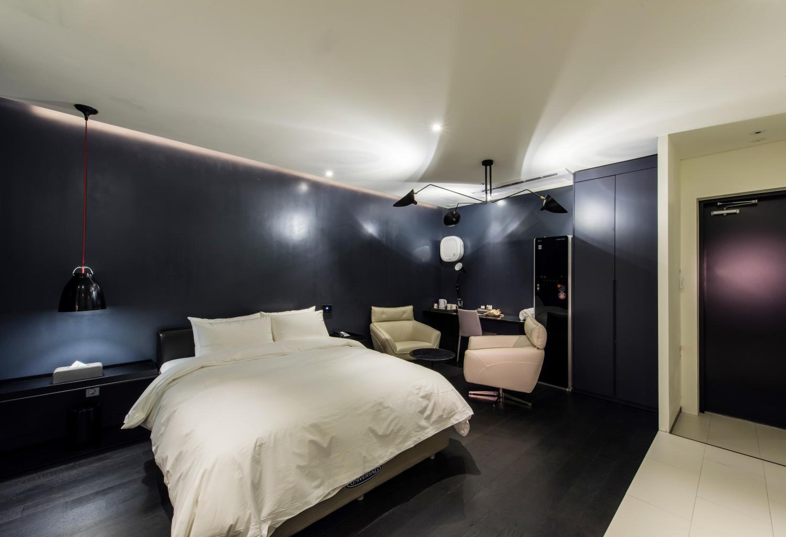 Special Offer_Superior Double Plus Room with Cube Chicken Salad & 300 ml of draft beers for 2 photo 1