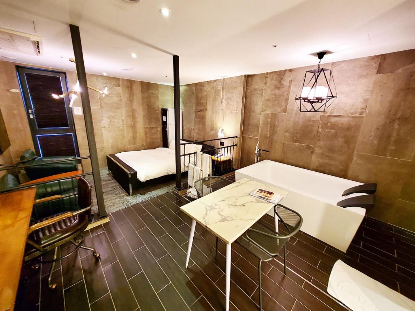 Superior Double Room - Photo 4