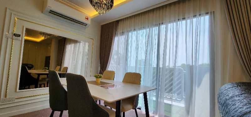 Presidential Suite photo 2