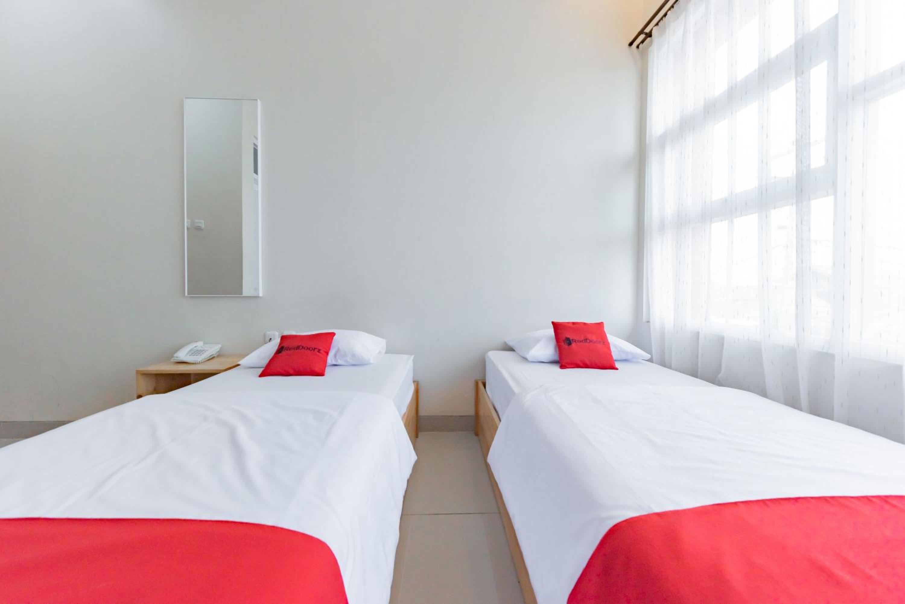 Twin Room - Photo 4