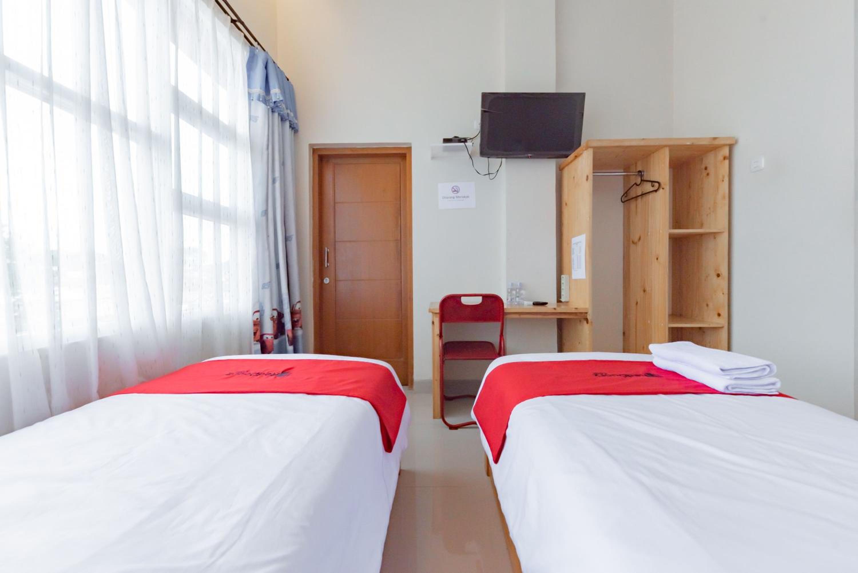 Twin Room - Photo 5