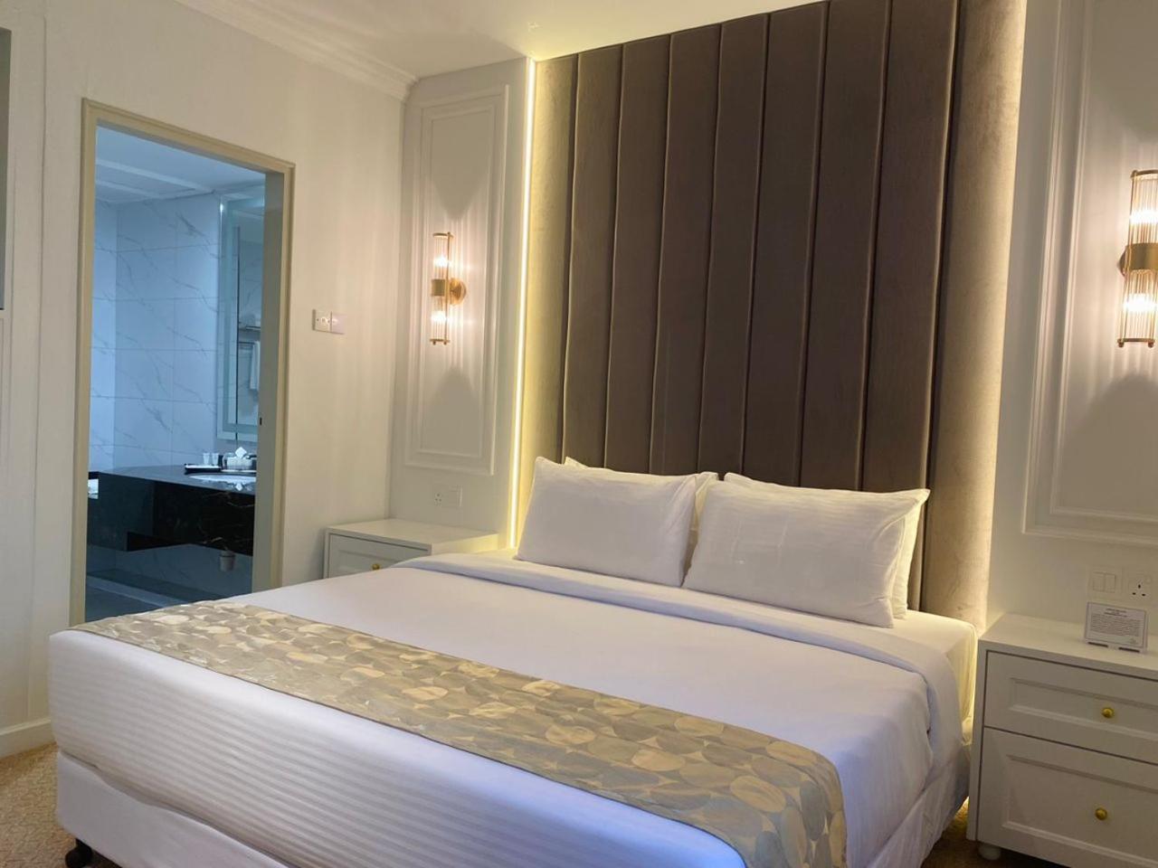 Presidential Suite photo 3